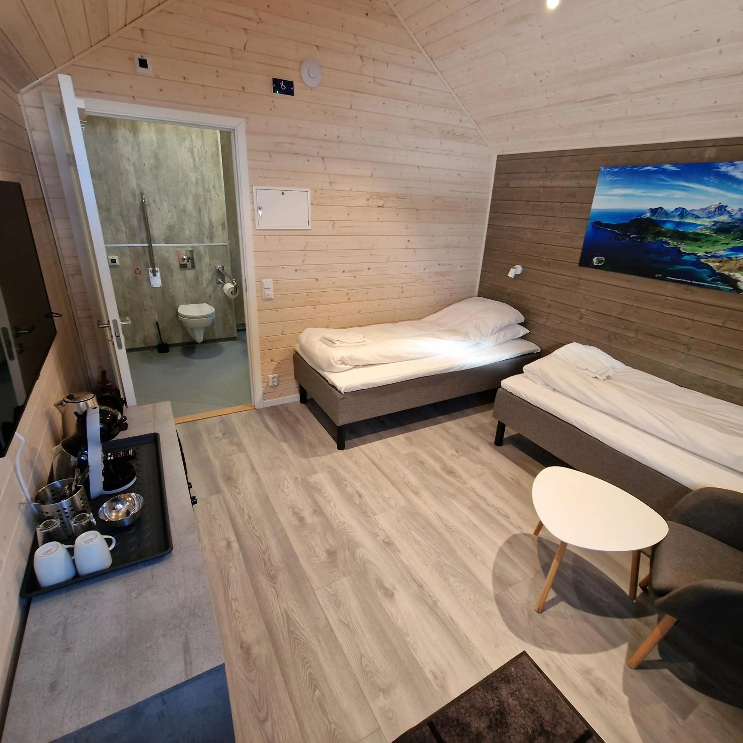 Standard Room  Disability Access in Lofoten Basecamp