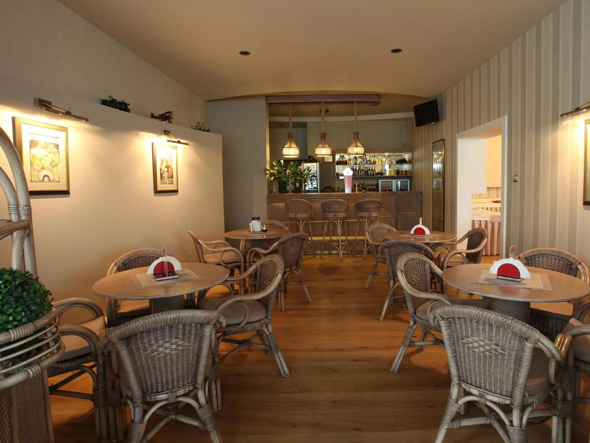 Restaurant/places to eat in Villa Barbara