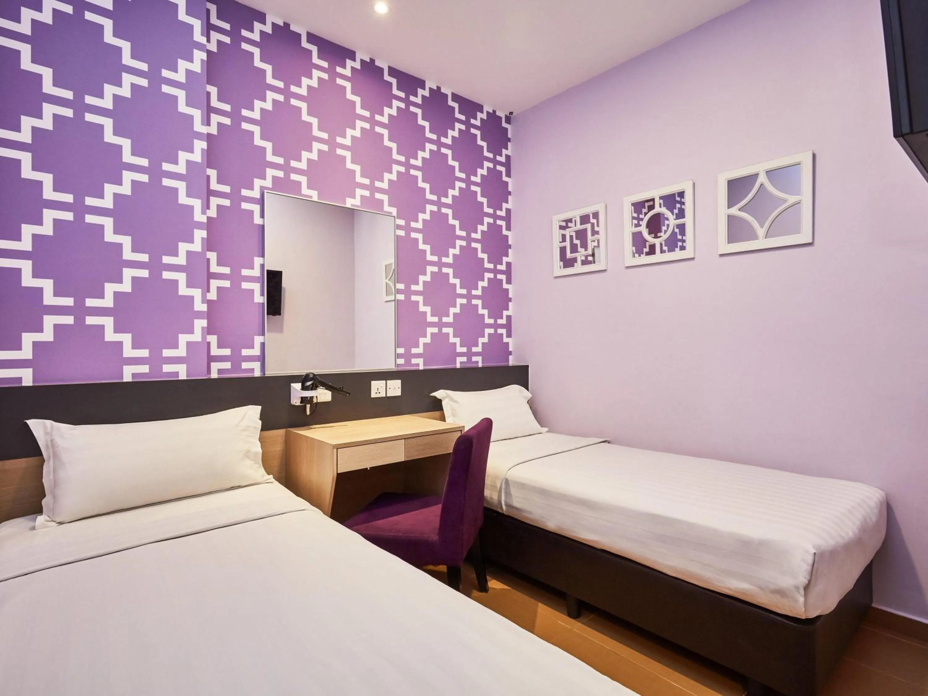 Bedroom, Bed in ibis budget Singapore Joo Chiat