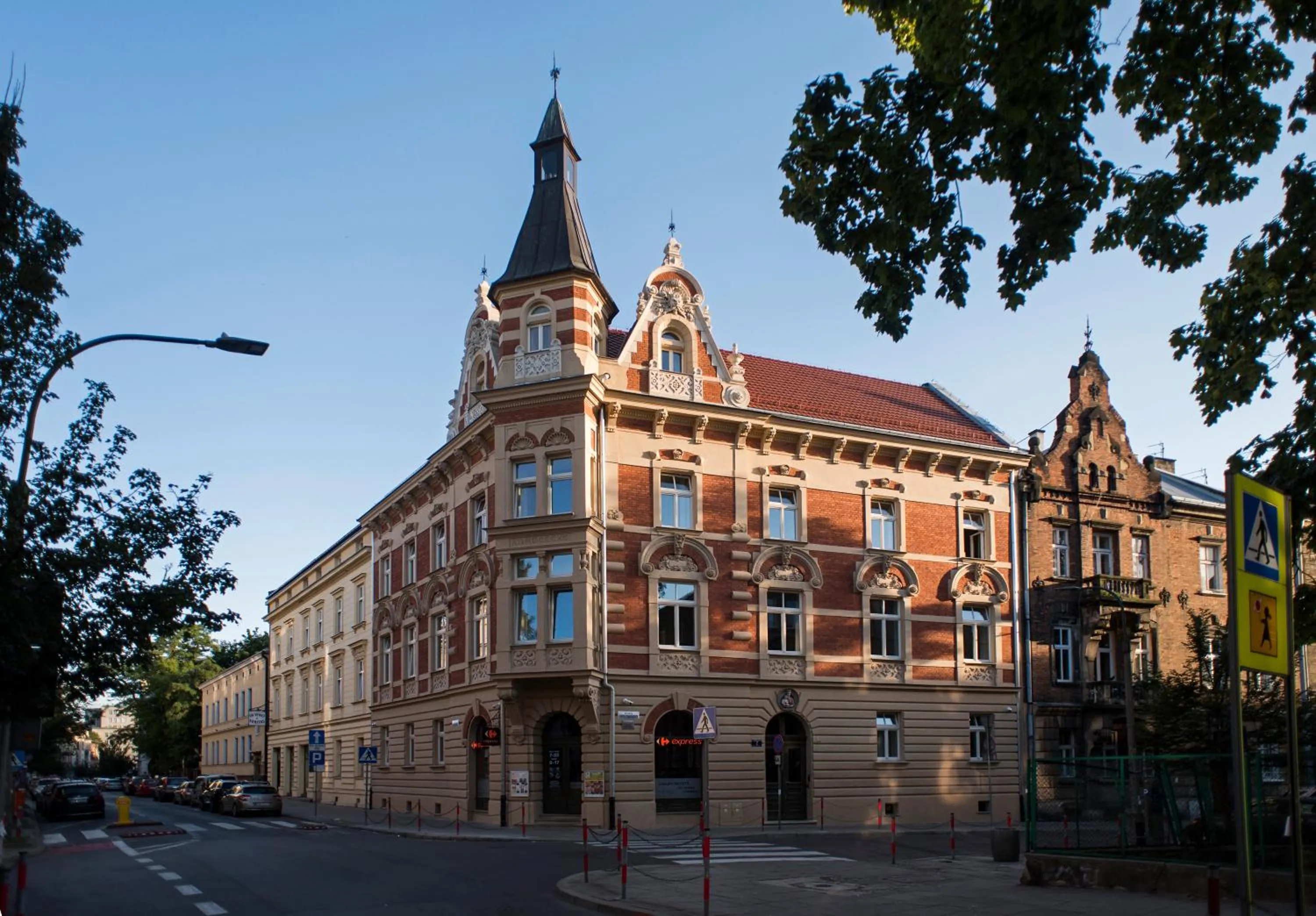 Property building in Belle Epoque Residence