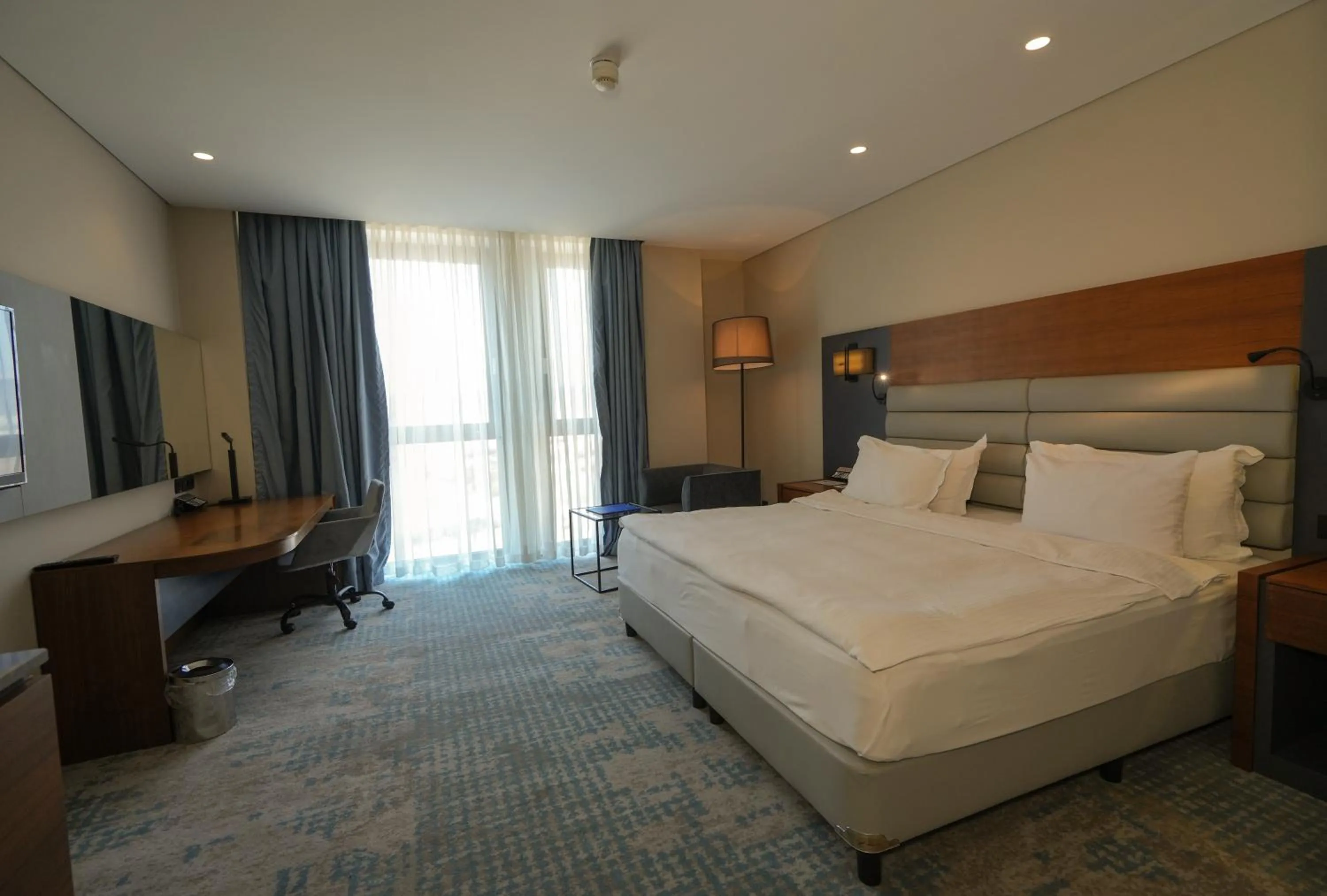 View (from property/room), Bed in Dedeman Cizre Hotel