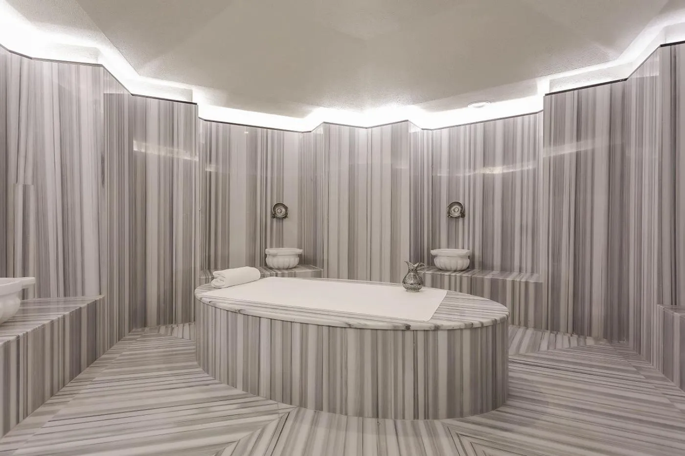 Area and facilities in Dedeman Cizre Hotel