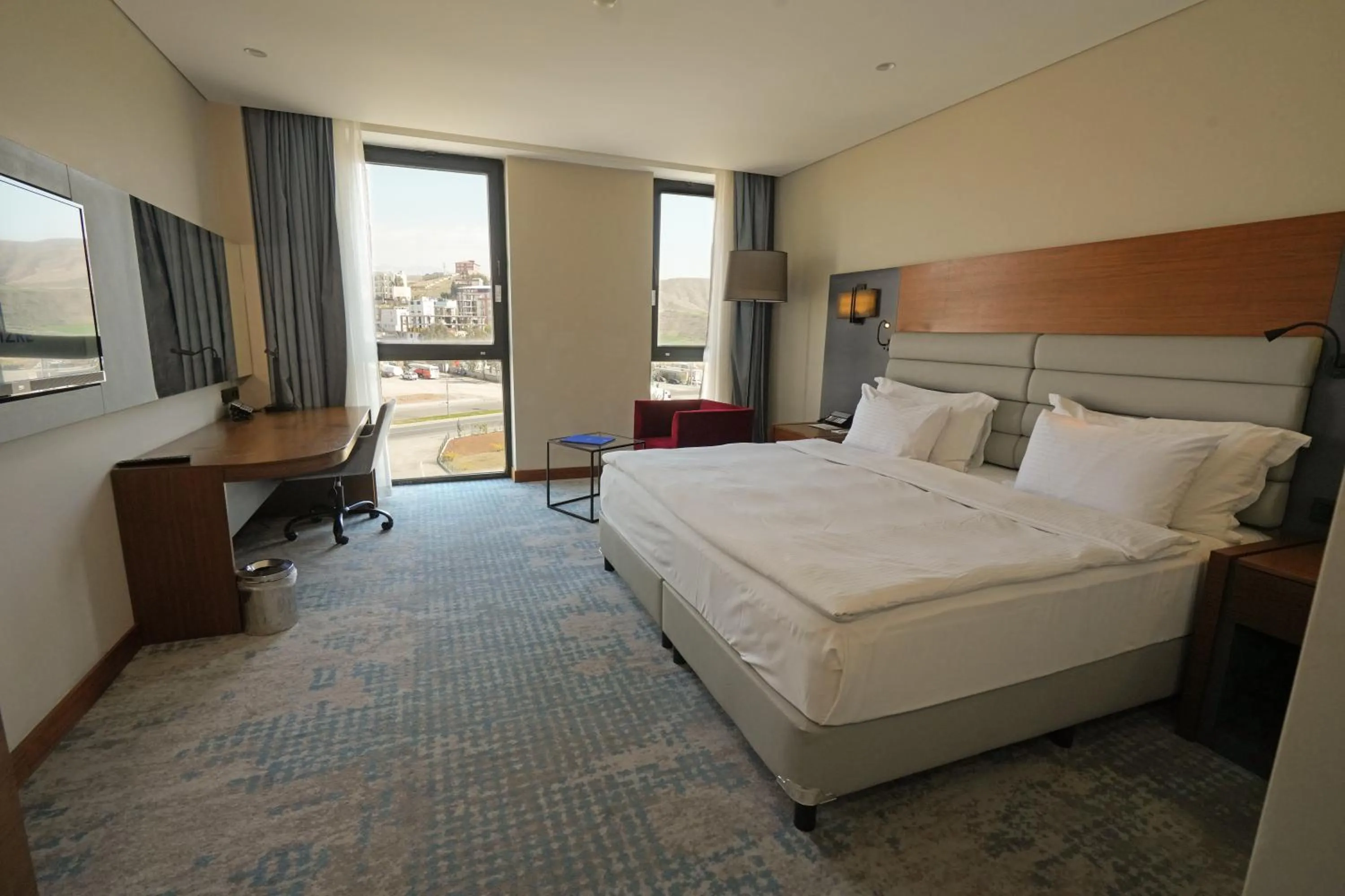 View (from property/room), Bed in Dedeman Cizre Hotel