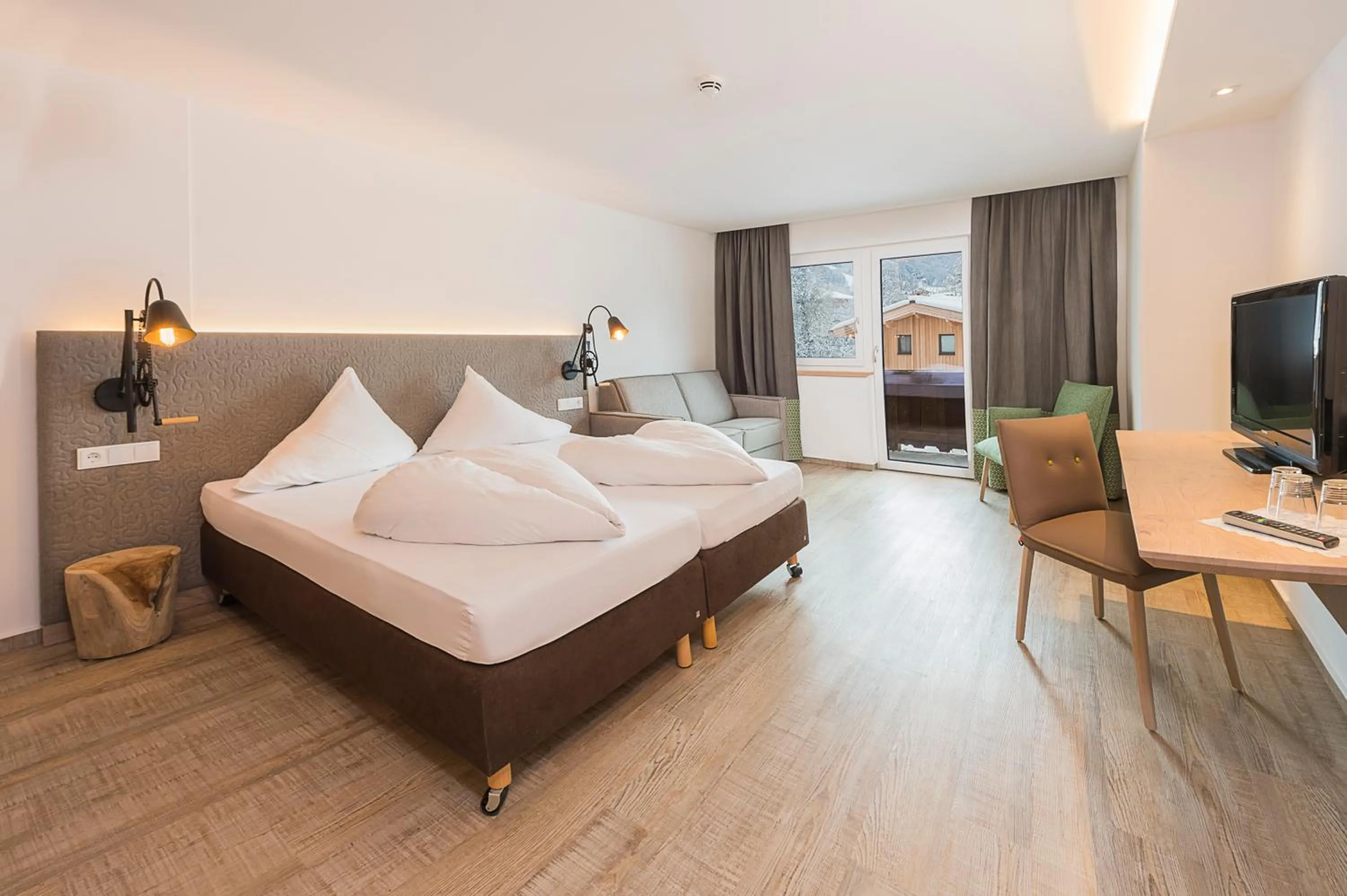 Photo of the whole room, Bed in Lifesport Hotel Hechenmoos