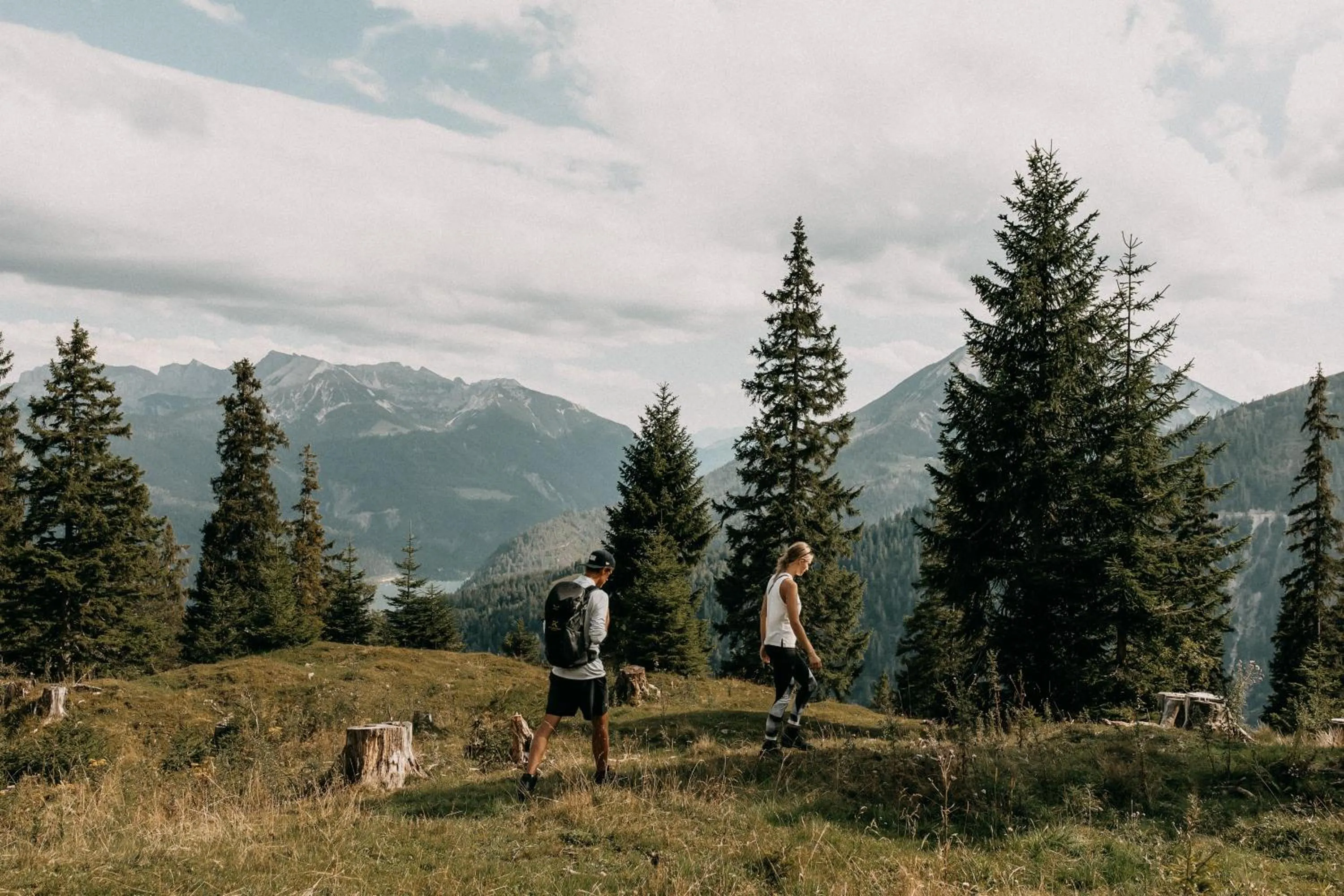 Hiking in Das Kronthaler - Adults only