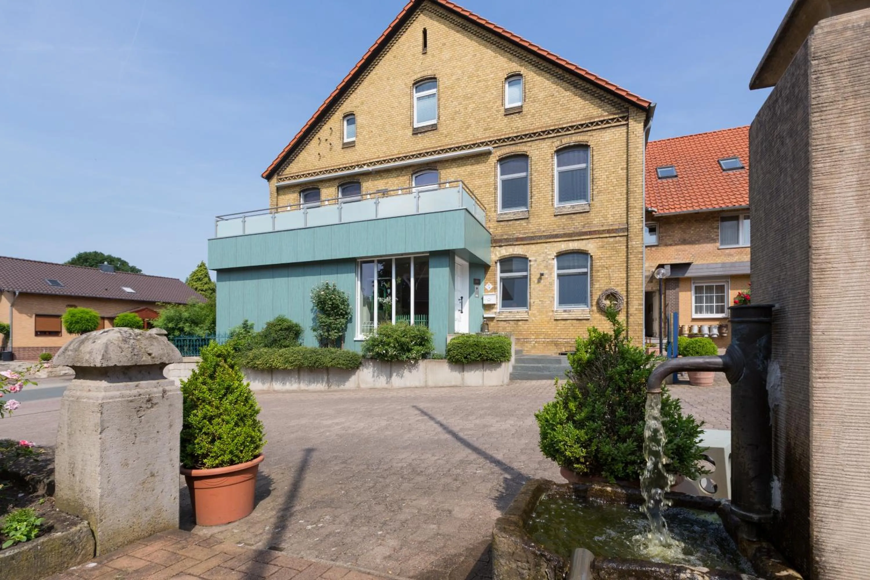 Facade/entrance in Hotel Gödecke