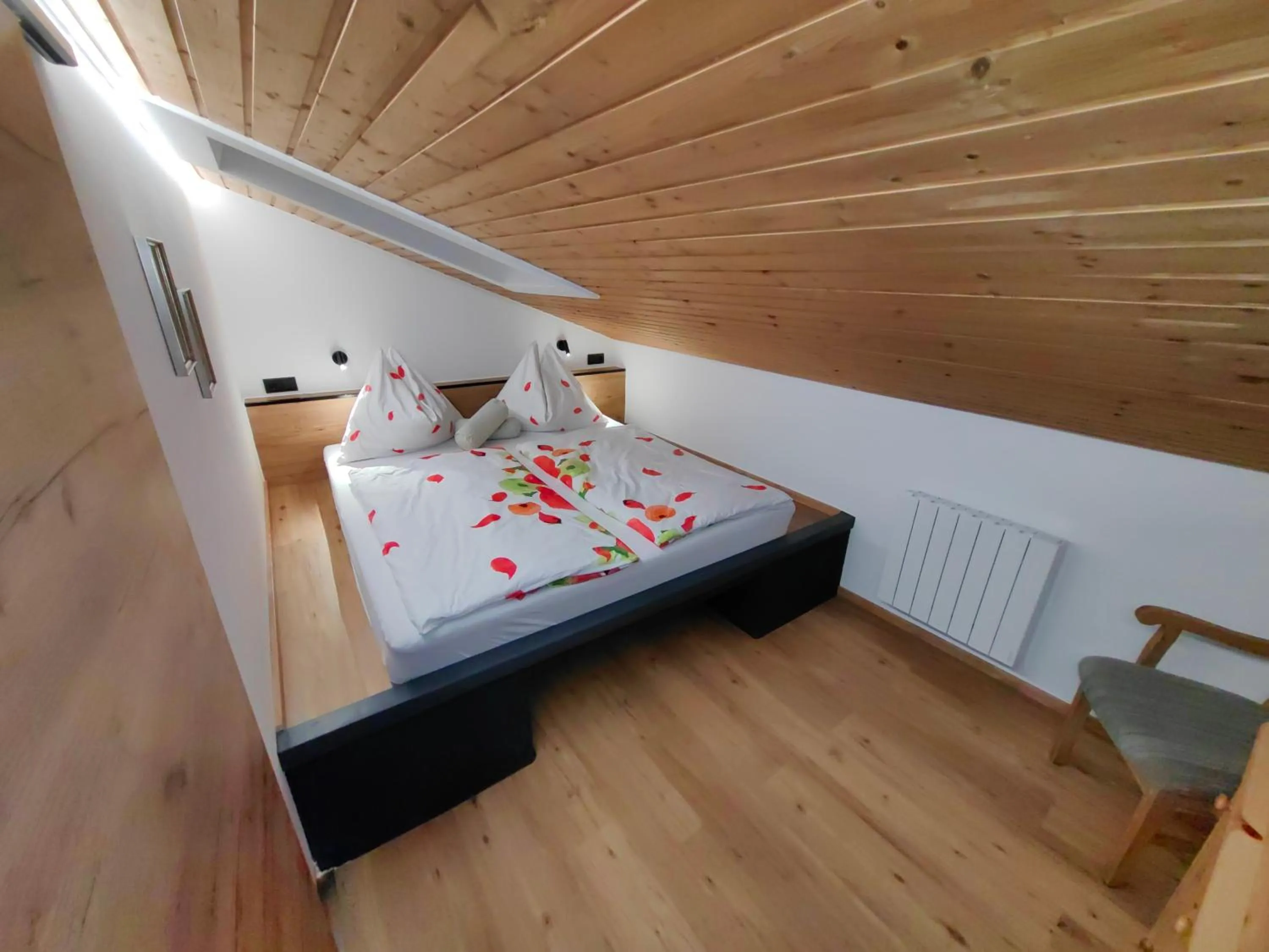 Bedroom, Bed in Haus Groder