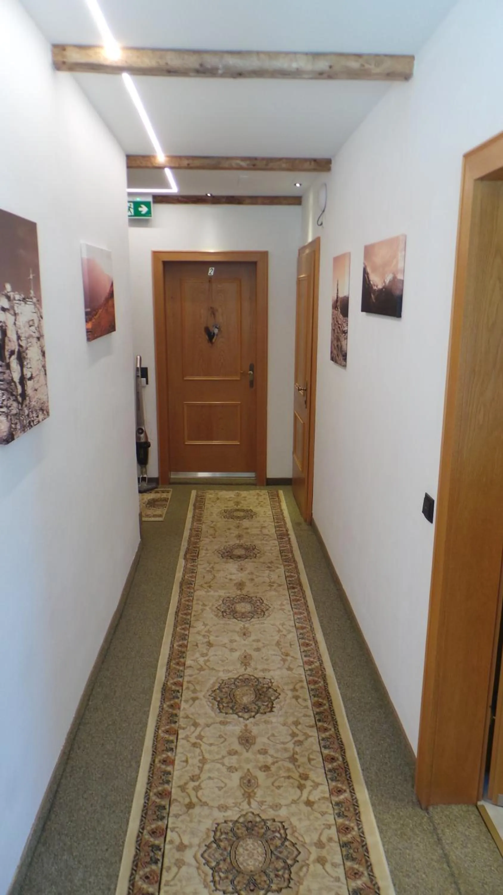 Facade/entrance in Haus Groder