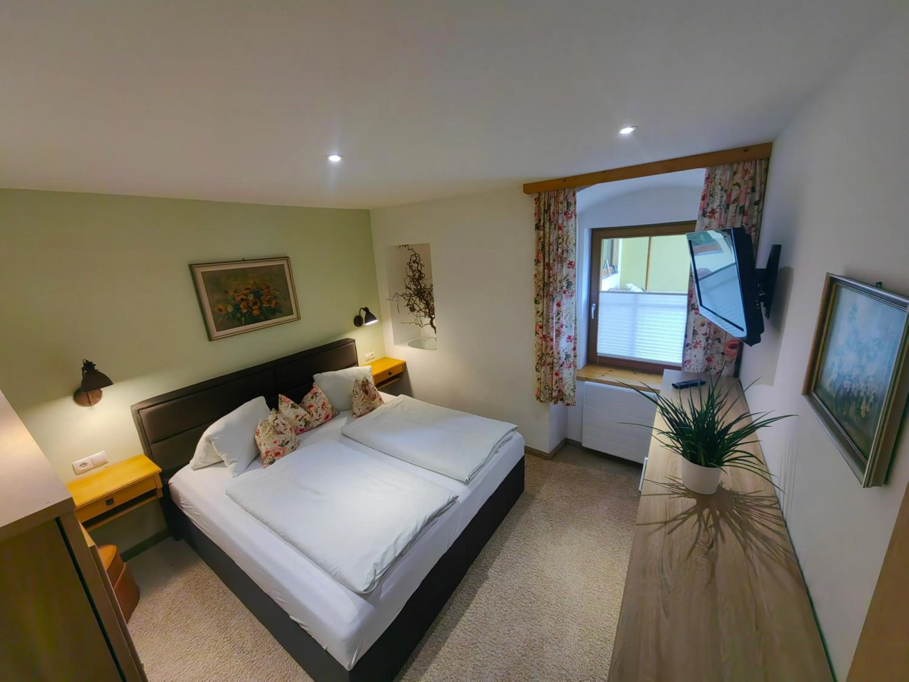 Bedroom, Bed in Haus Groder