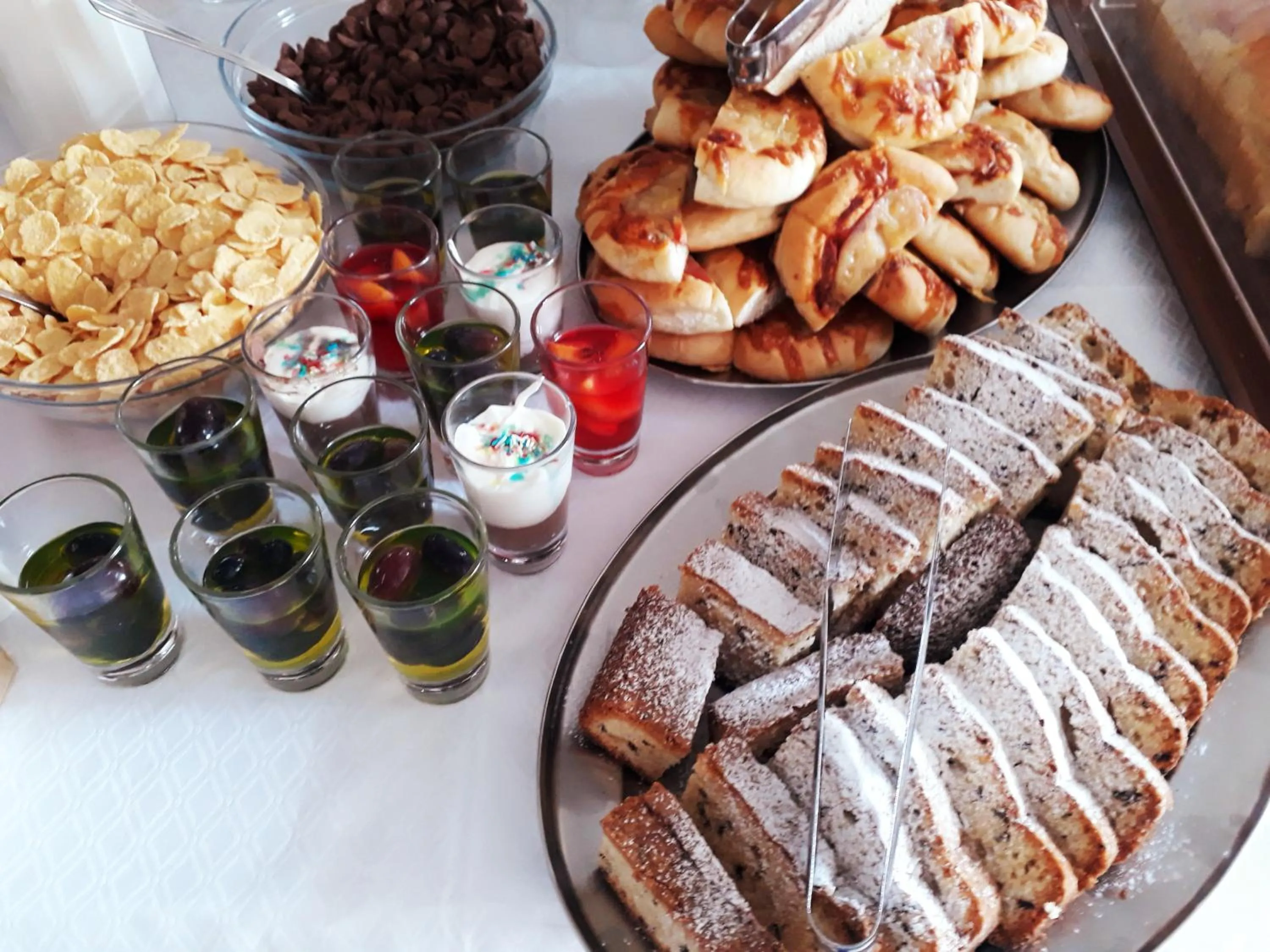 Breakfast in Rg Status Hotel