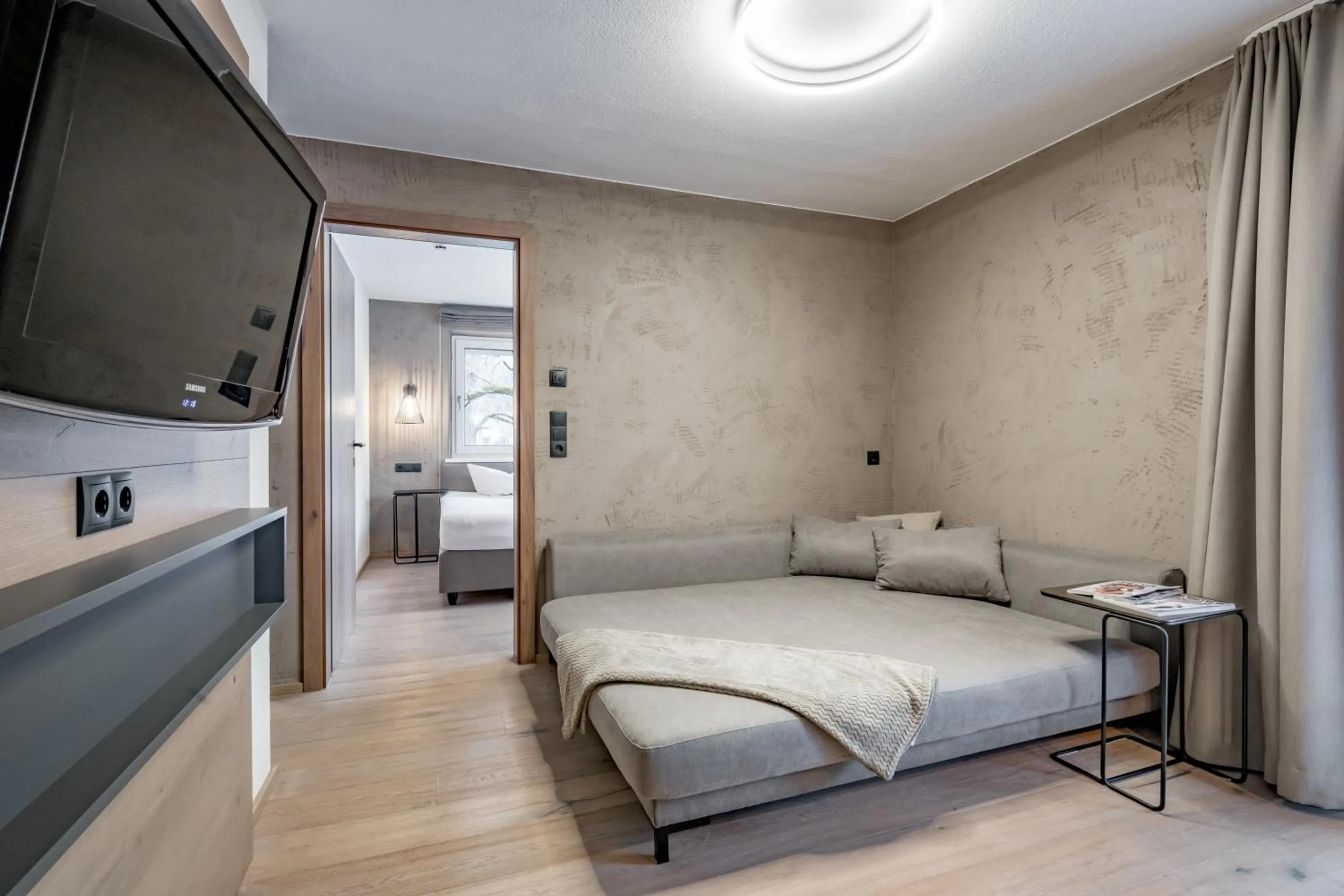 TV and multimedia, Bed in Appartements Perberschlager