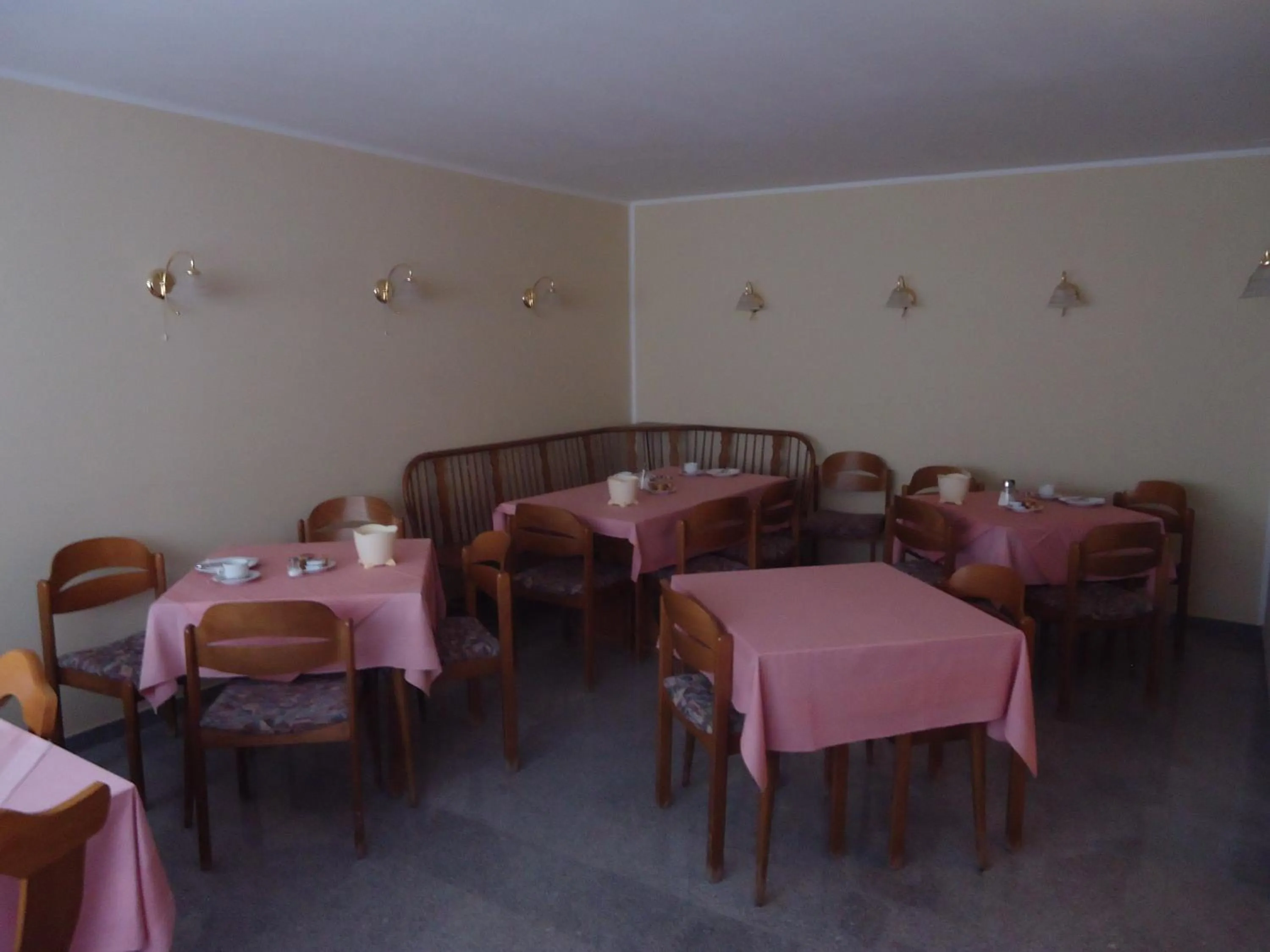Restaurant/places to eat in Centralhotel Ratingen