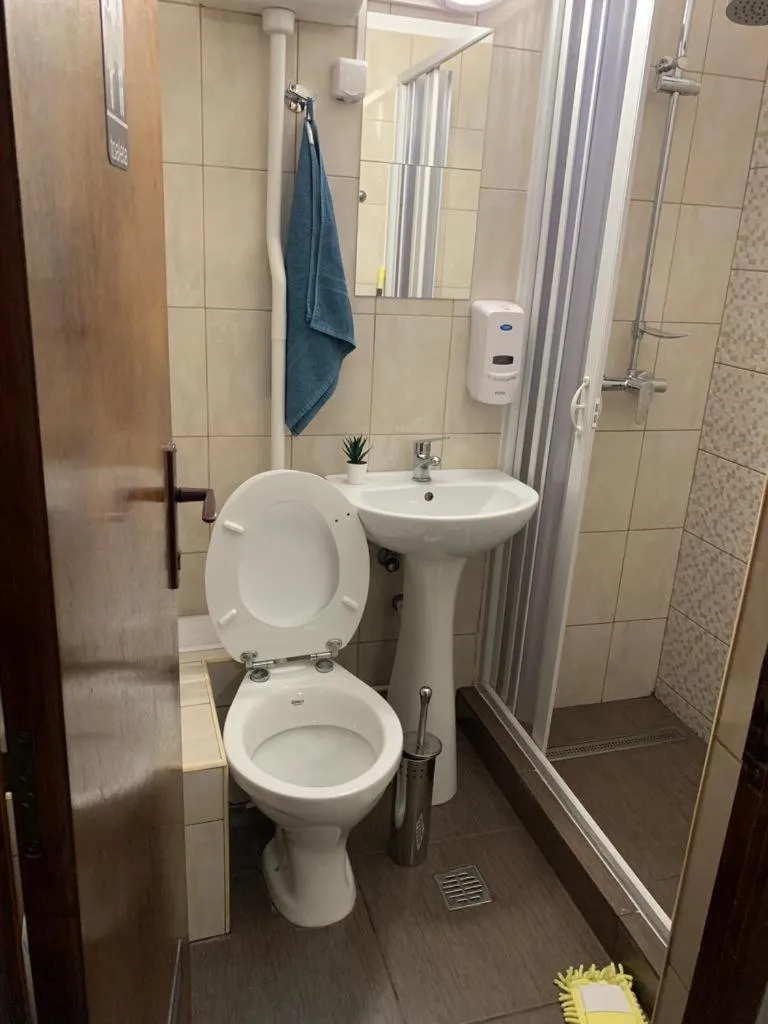 Bathroom in Popcorn Hostel