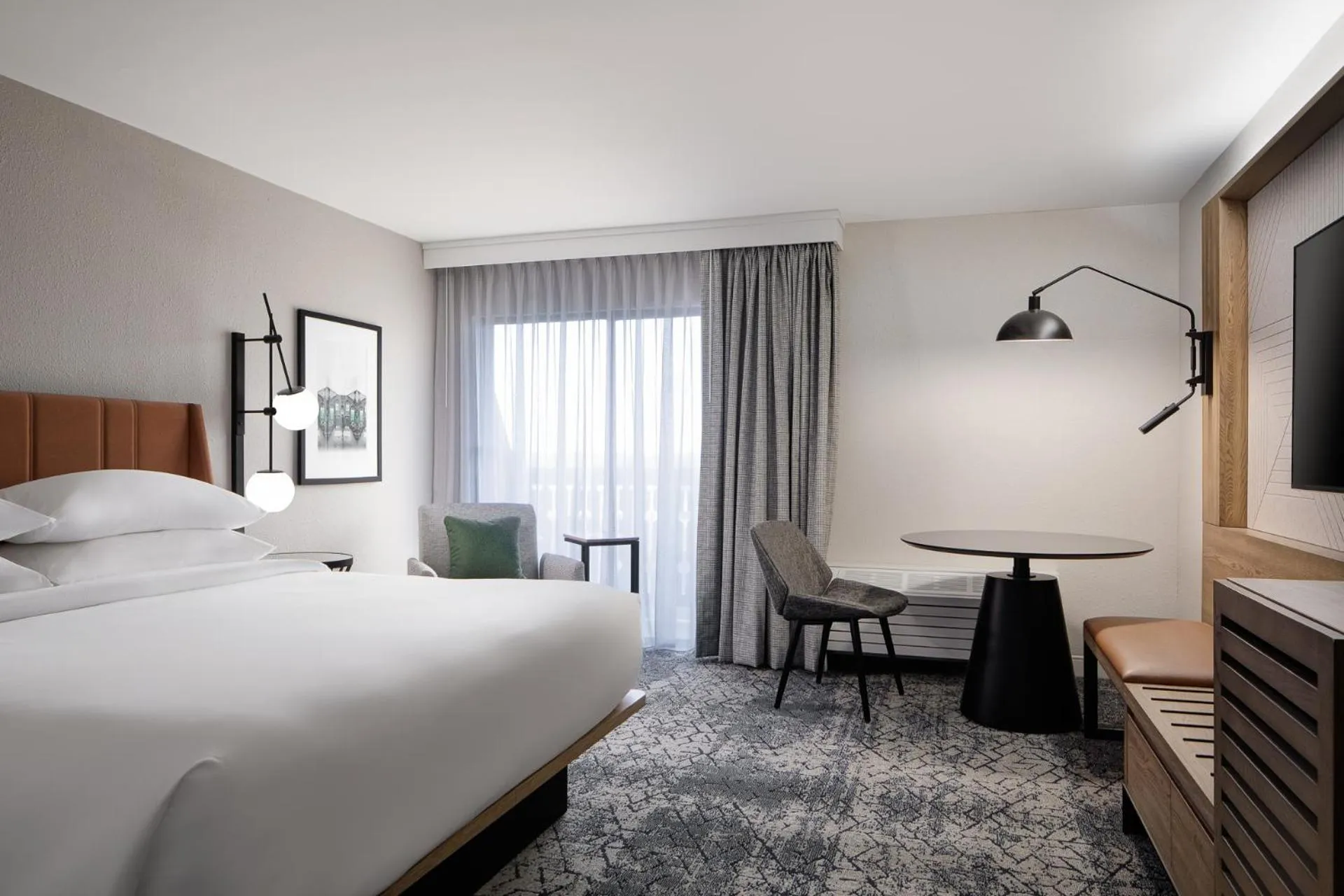 Guests, Bed in Sheraton Westport Lakeside Chalet