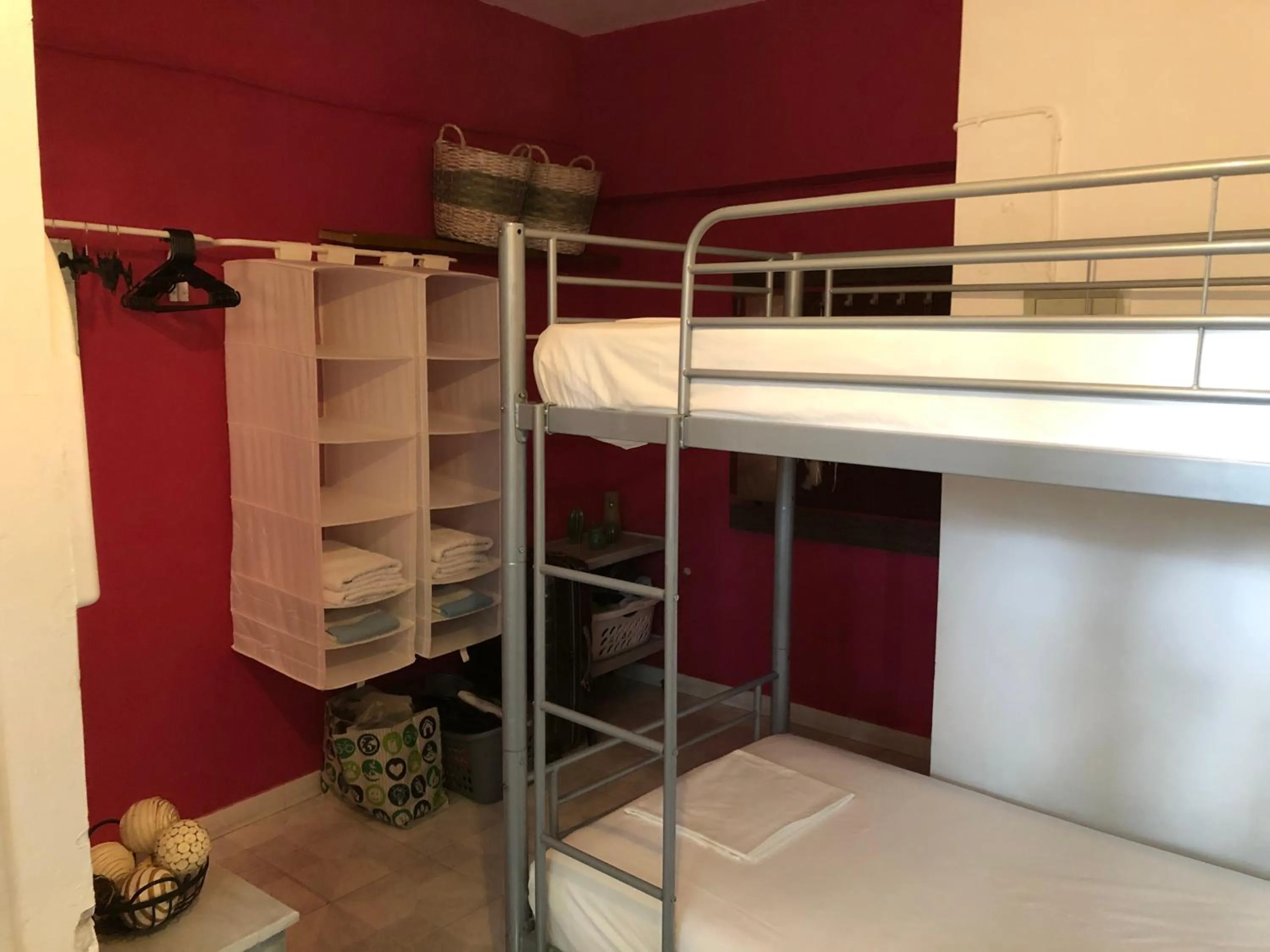 Rhodes Backpackers Boutique Hostel and Apartments