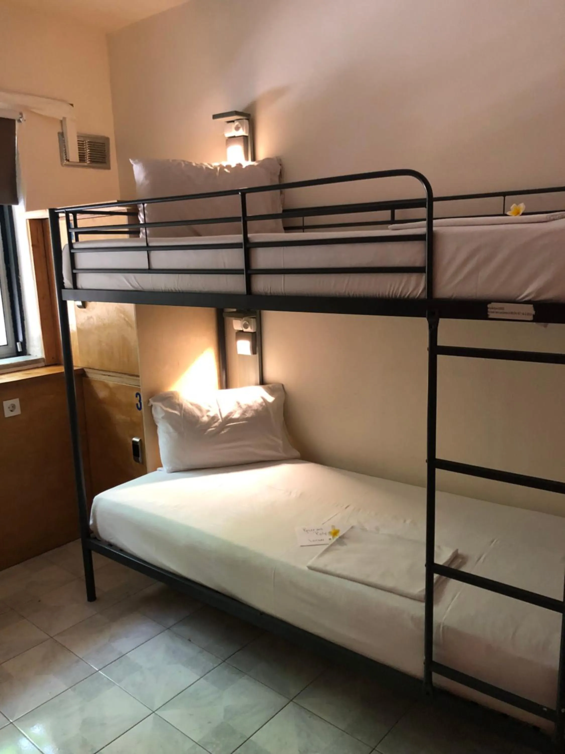 Rhodes Backpackers Boutique Hostel and Apartments