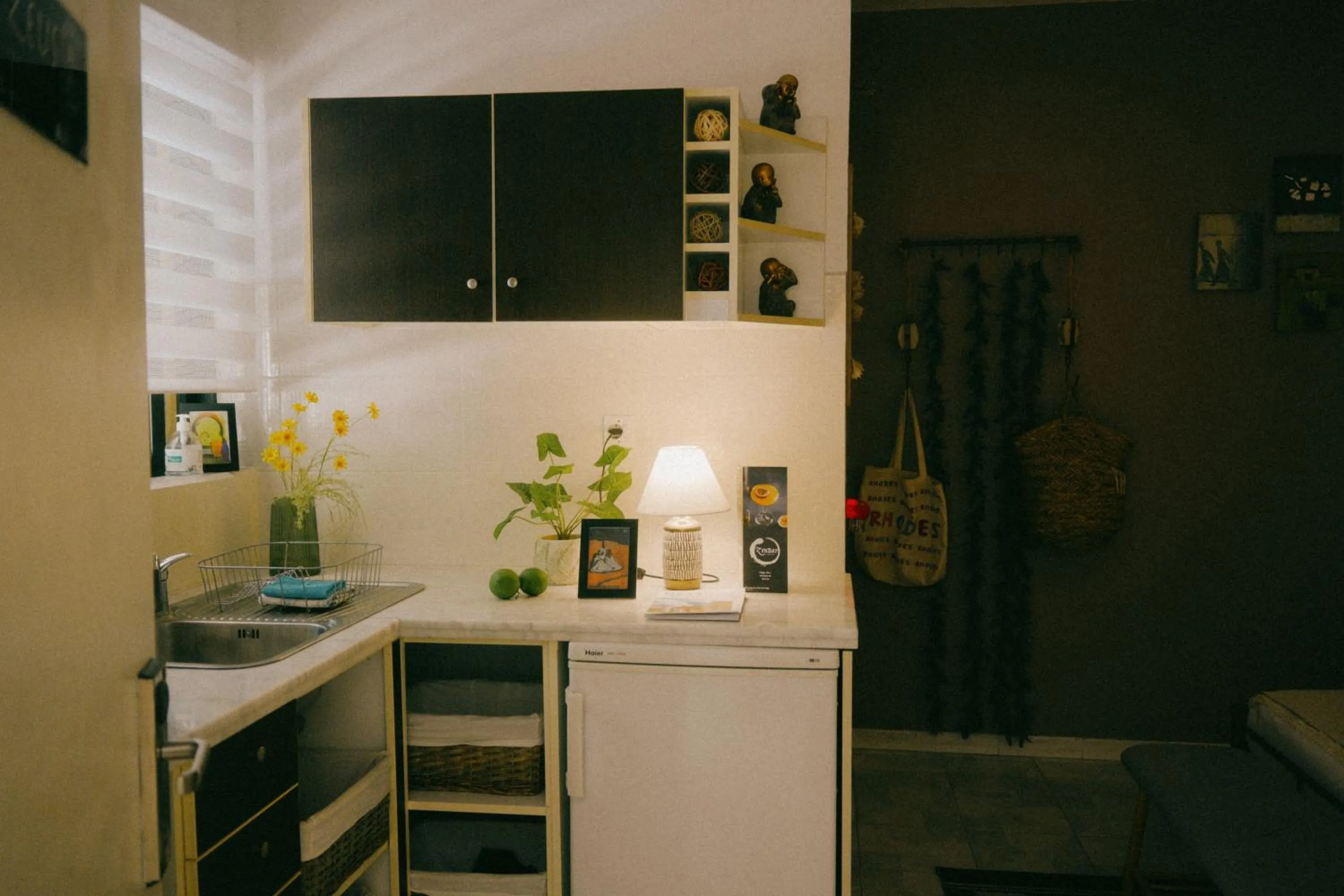 Rhodes Backpackers Boutique Hostel and Apartments