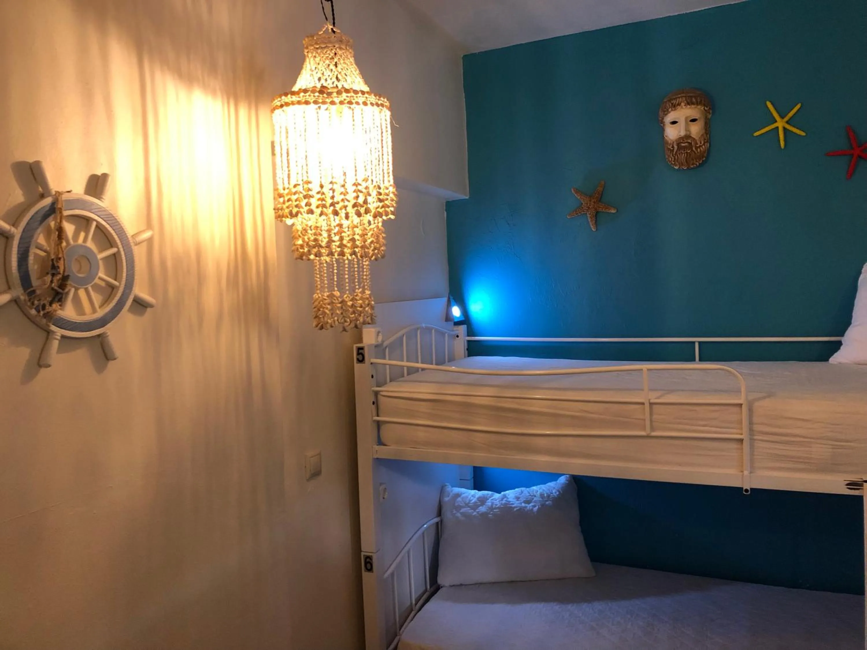 Rhodes Backpackers Boutique Hostel and Apartments