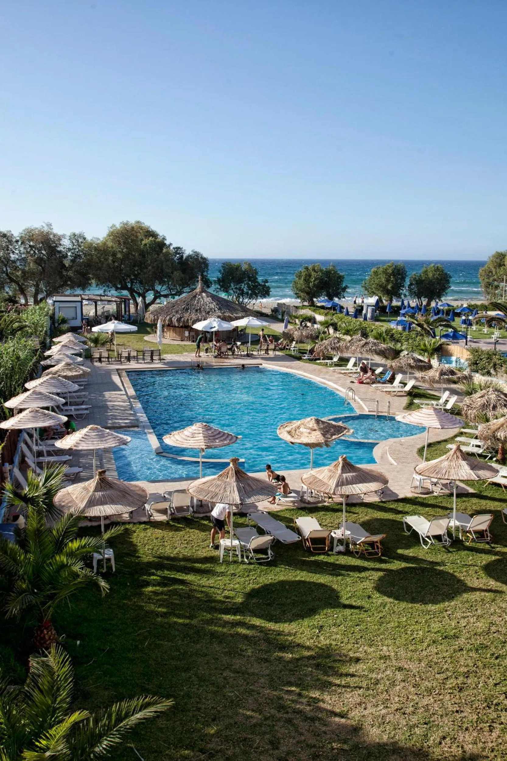 Garden in Gold Apartments