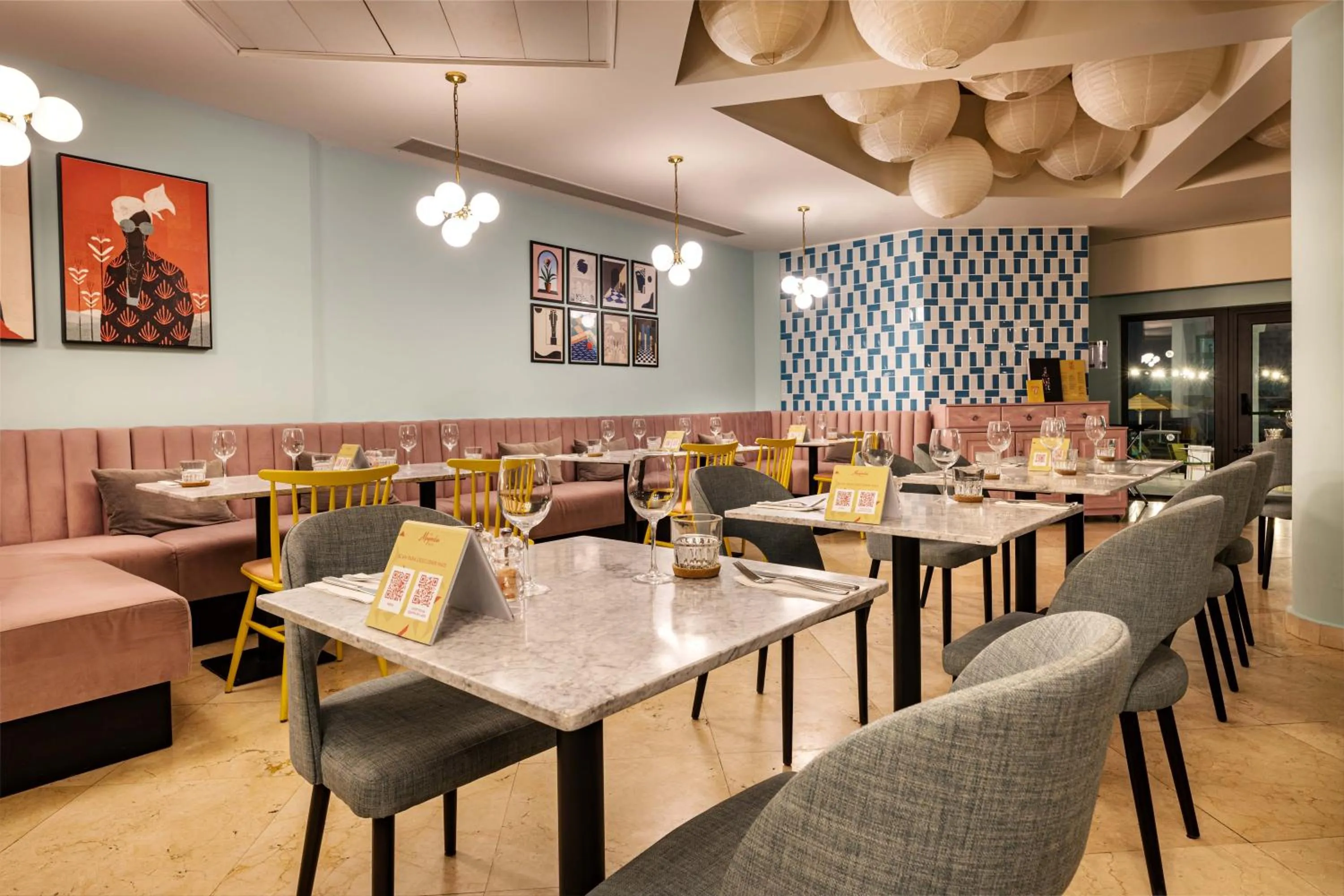 Restaurant/places to eat in The Magnolia Hotel