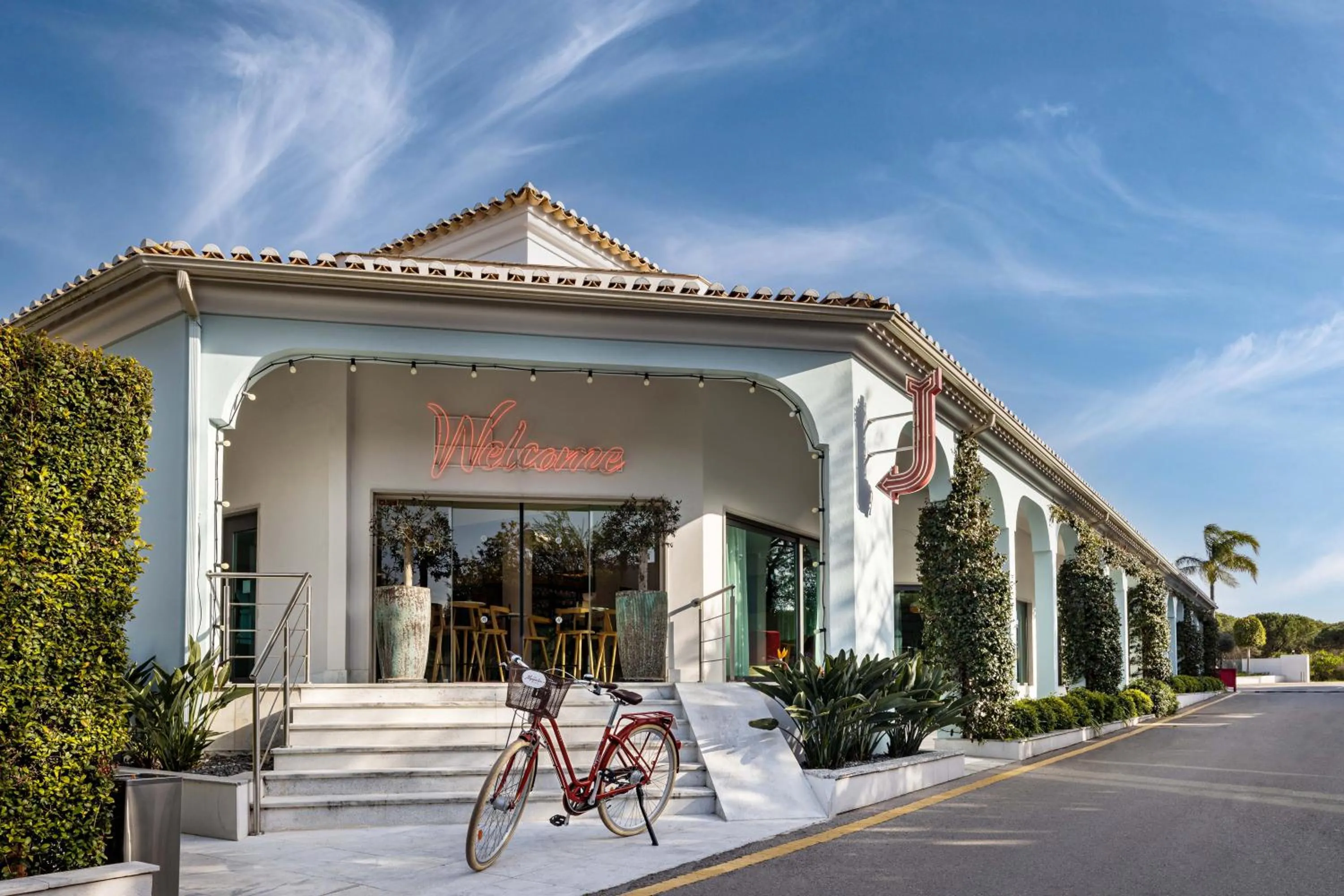 Property building in The Magnolia Hotel