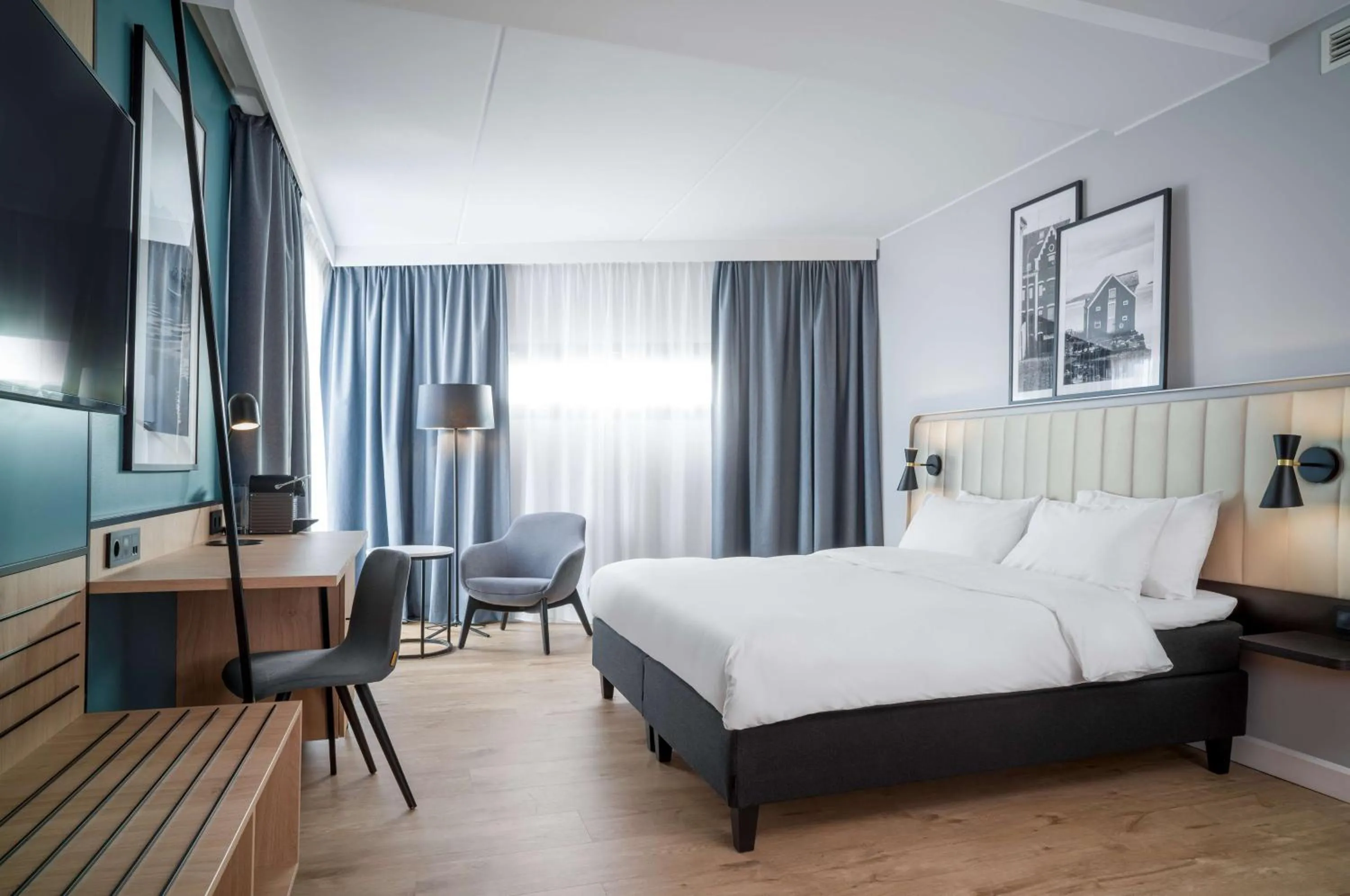 Photo of the whole room, Bed in Radisson Hotel & Conference Centre Oslo Airport