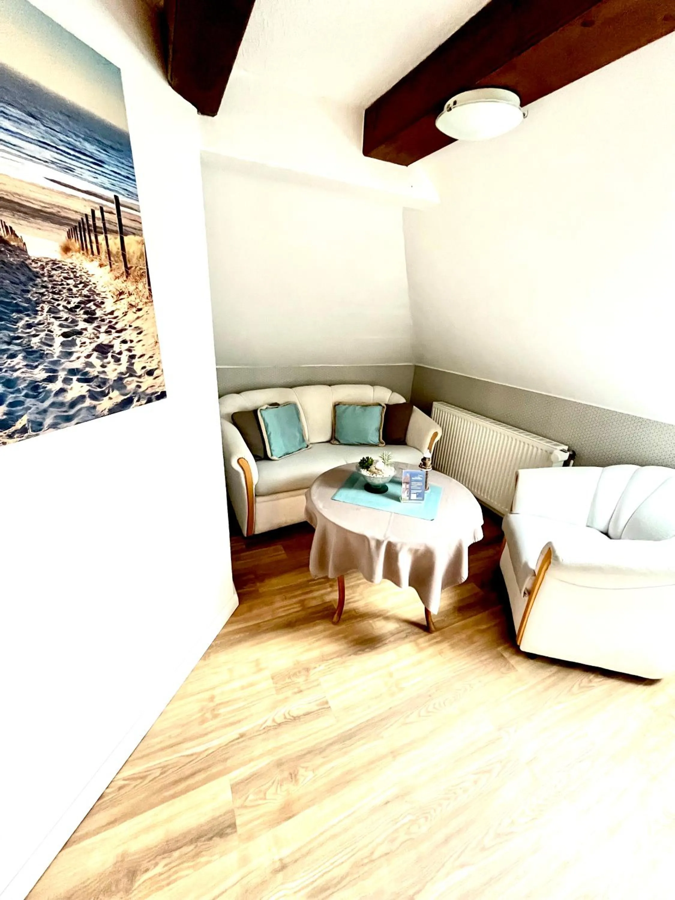 Photo of the whole room, Bed in Landhotel Esen