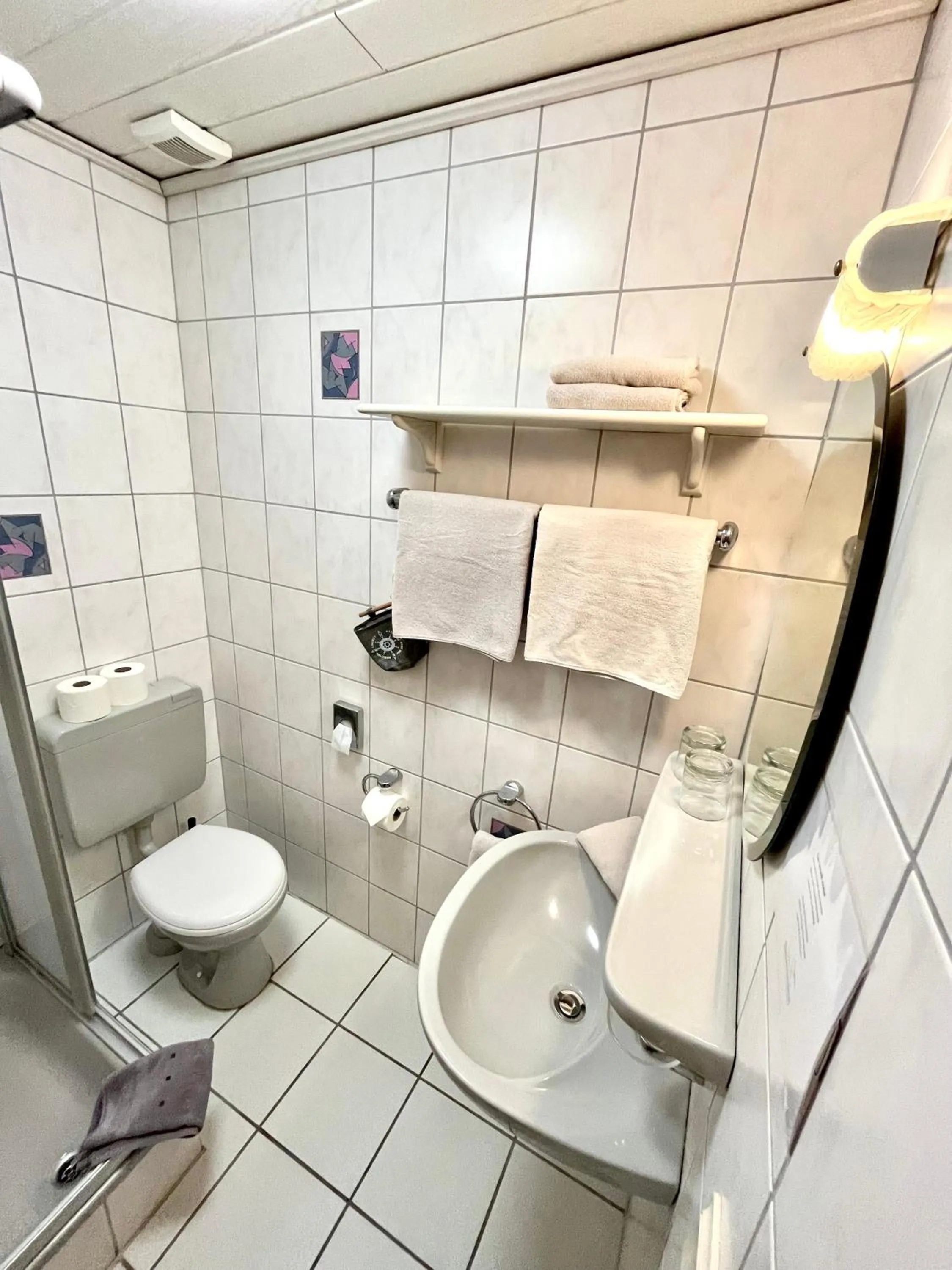 Bathroom in Landhotel Esen