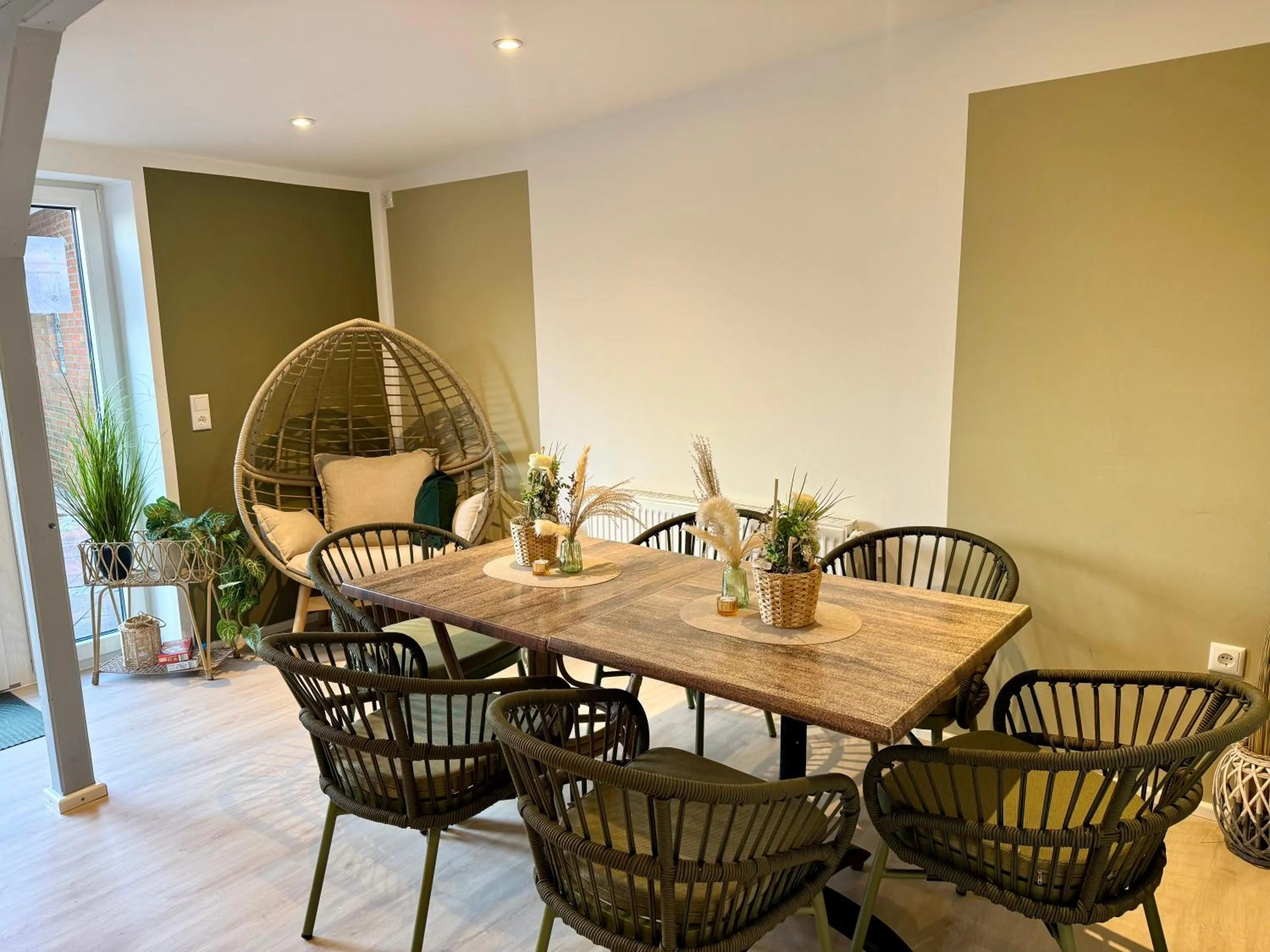 Communal lounge/ TV room in Landhotel Esen