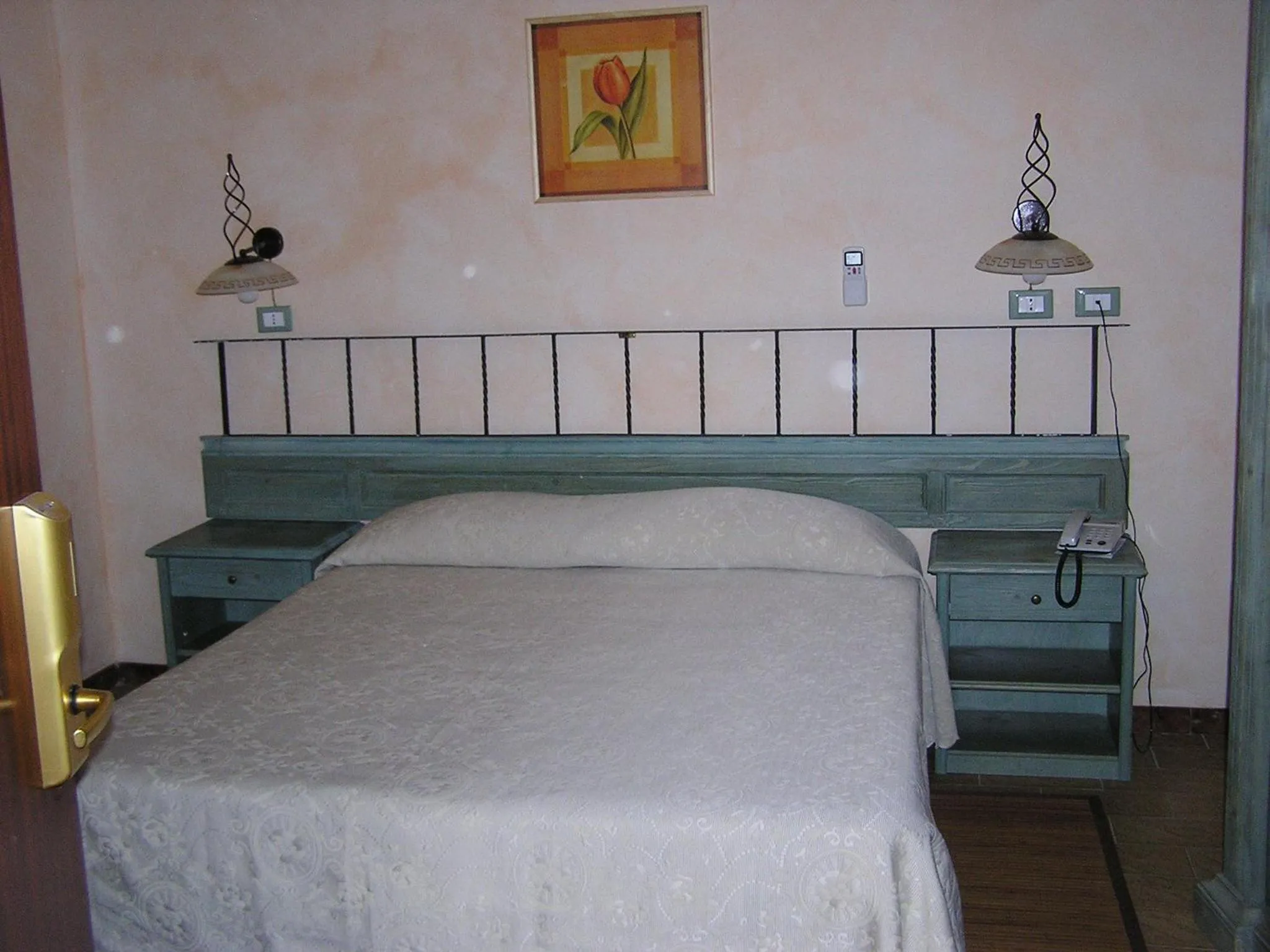 Bed in Hotel Mistral