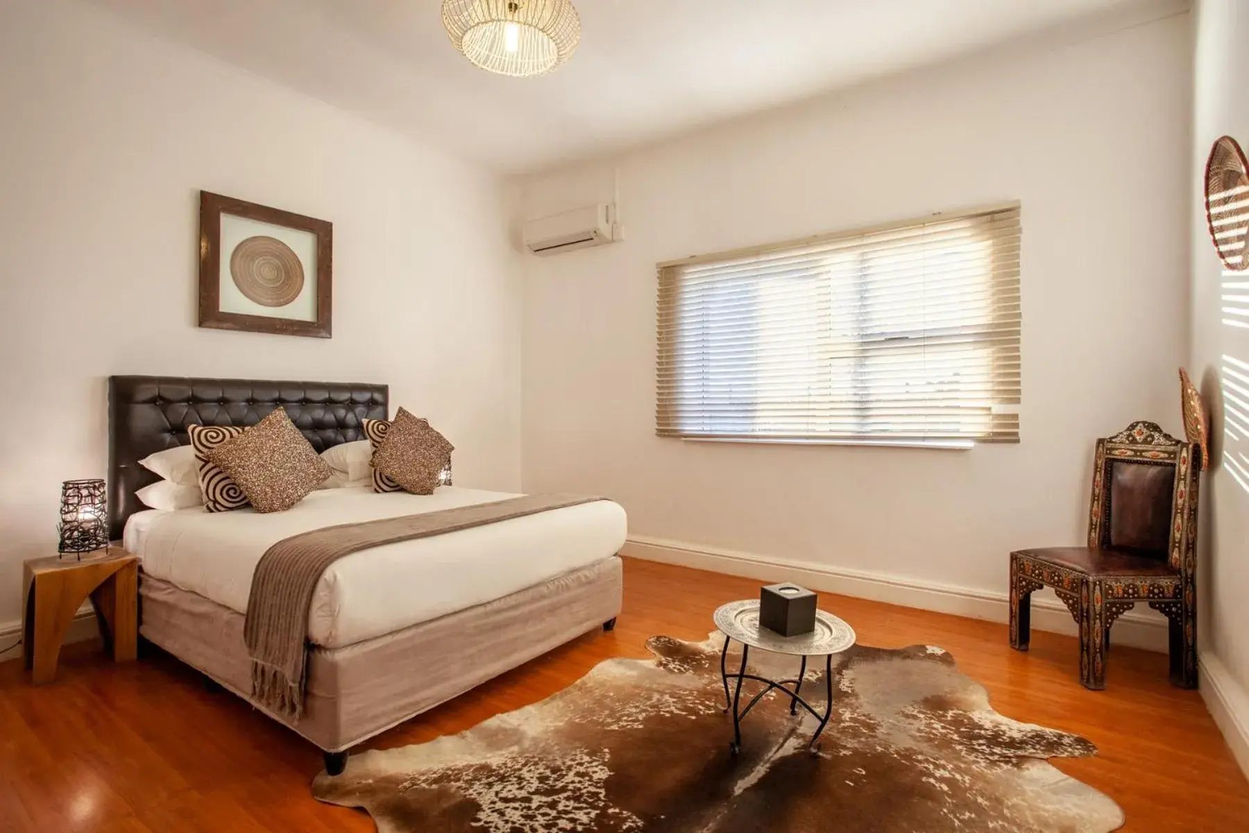 Guest house Family Room with 2 Game Drives - single occupancy in Inverdoorn Game Reserve Lodge Guest house Family Room with 2 Game Drives - single occupancy in Inverdoorn Game Reserve Lodge