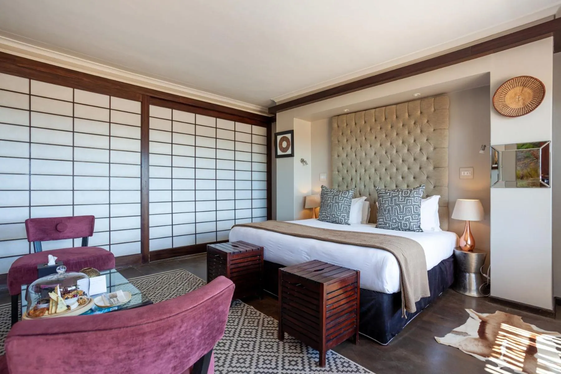 Bed in Inverdoorn Game Reserve Lodge