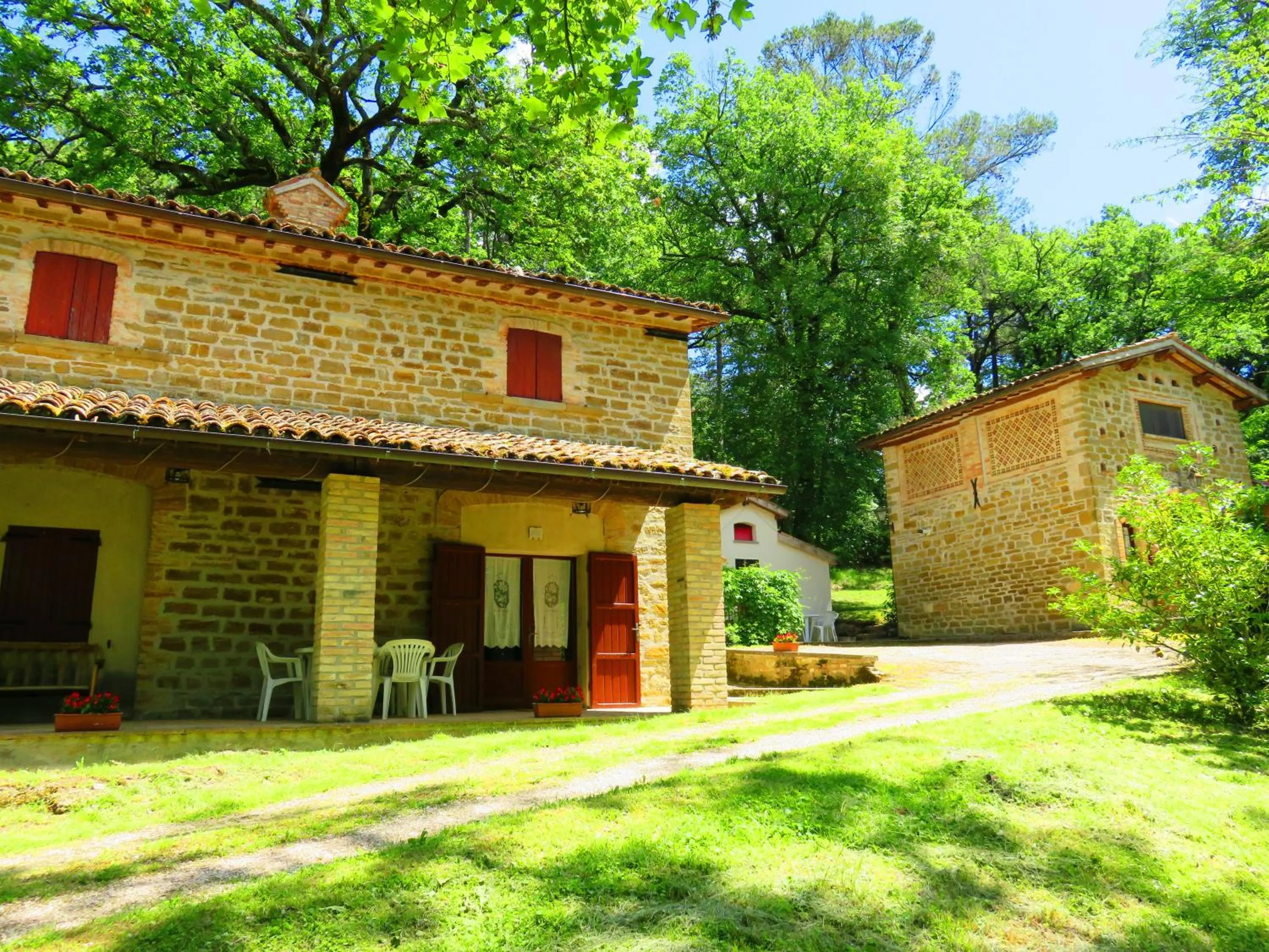 Facade/entrance in Castello Cortevecchio