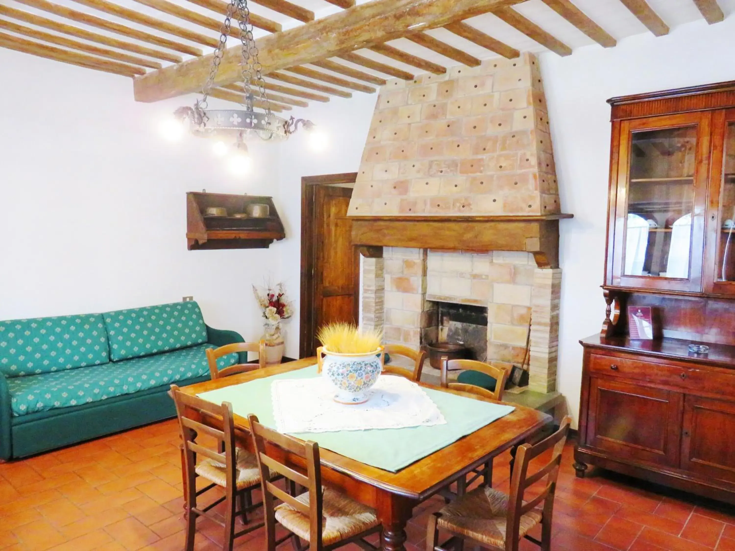 Deluxe King Suite in Castello Cortevecchio Deluxe King Suite in Castello Cortevecchio