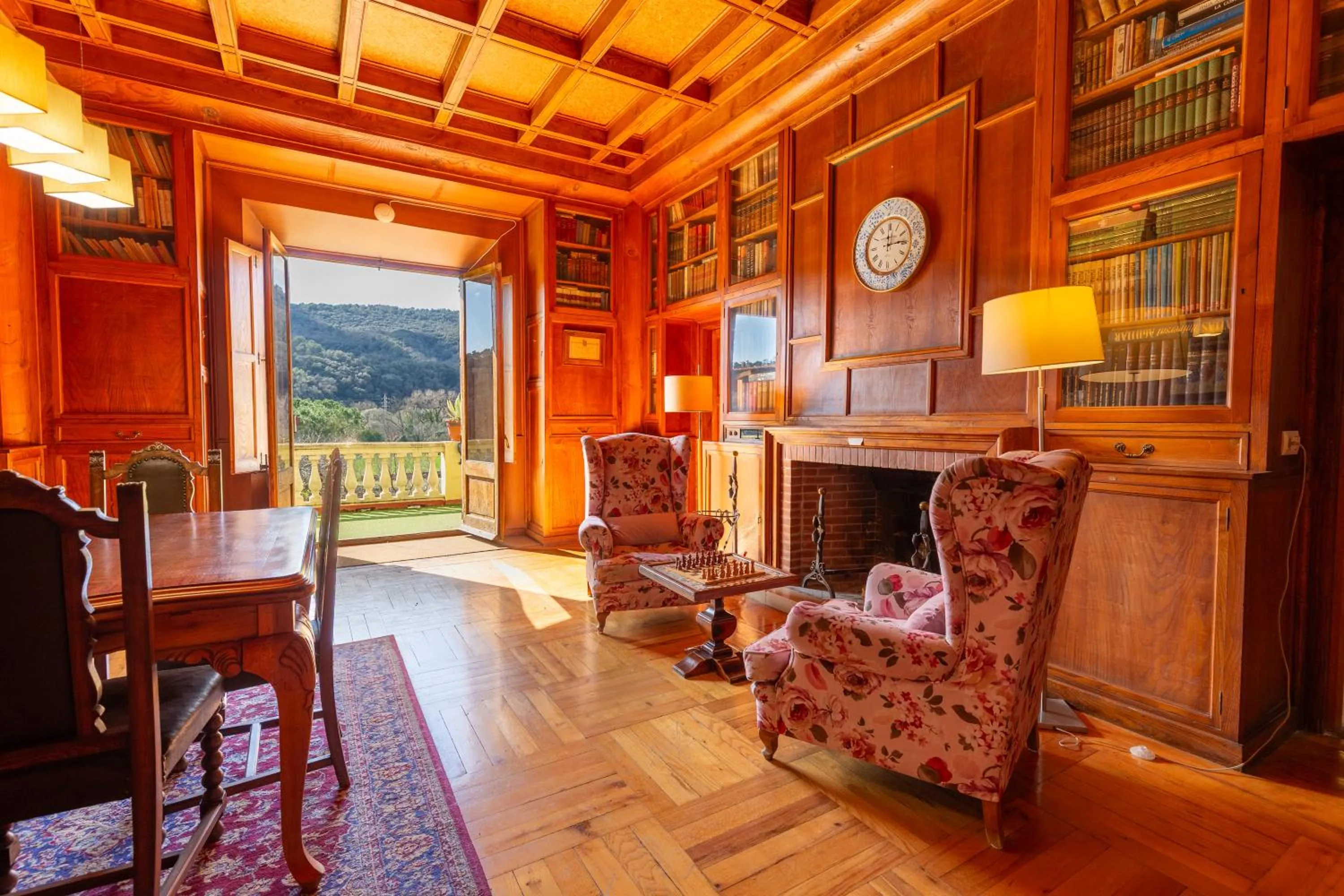 Library in Els Jardins De La Martana