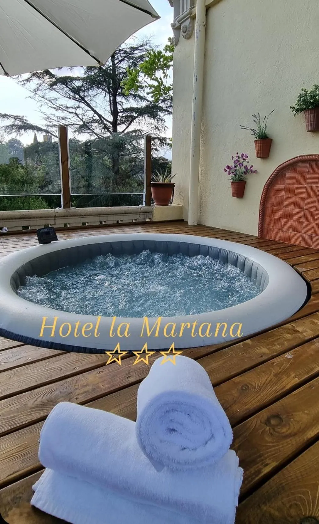 Hot Tub in Els Jardins De La Martana