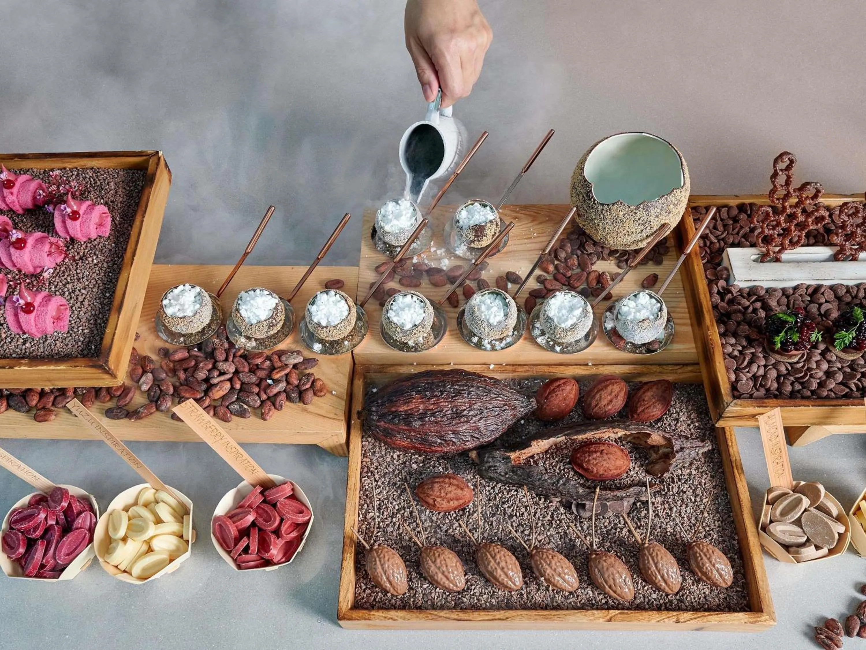 Restaurant/places to eat in Swissotel The Stamford Singapore