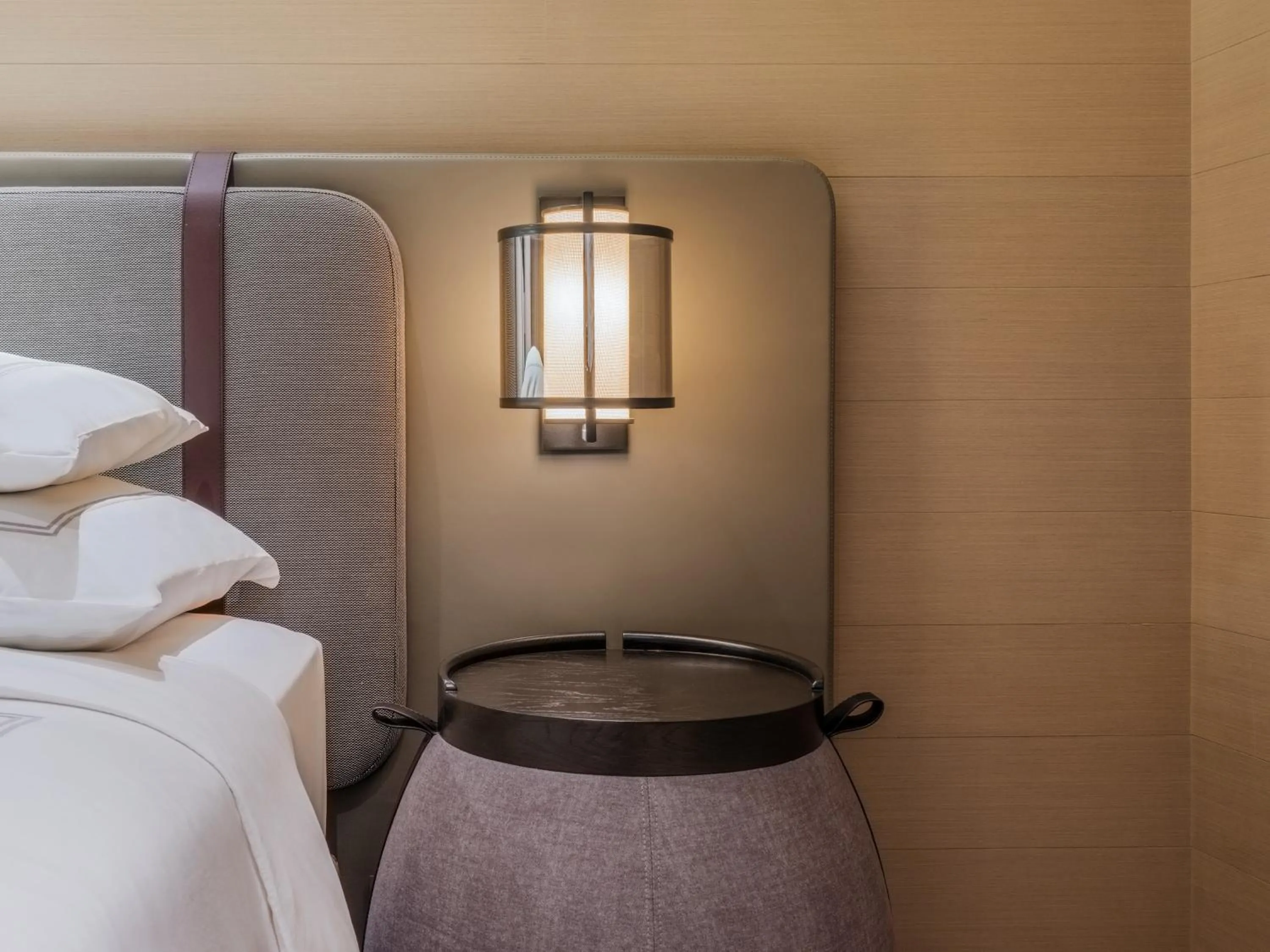 Decorative detail, Bed in Swissotel The Stamford Singapore