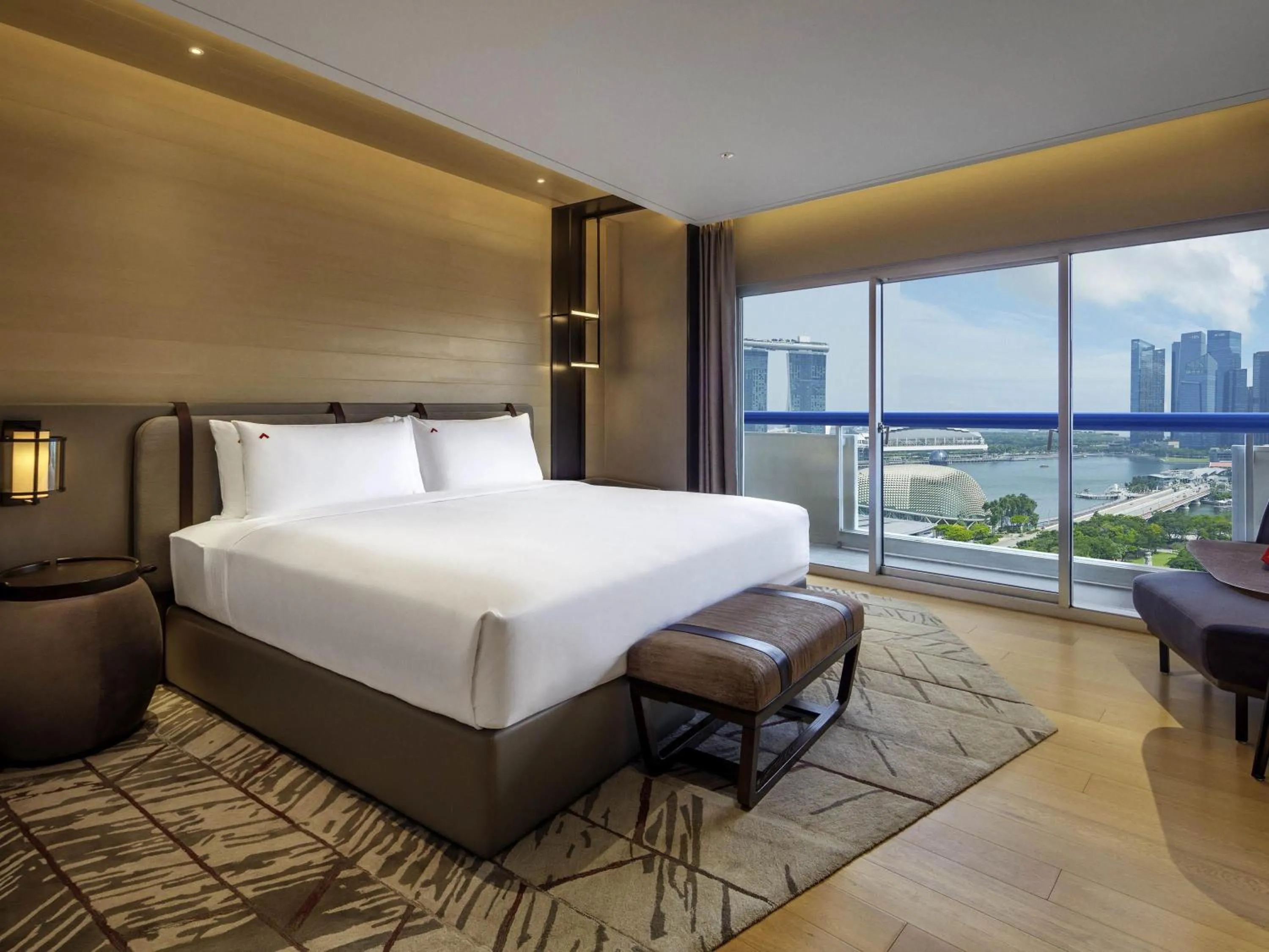 Bedroom, Bed in Swissotel The Stamford Singapore
