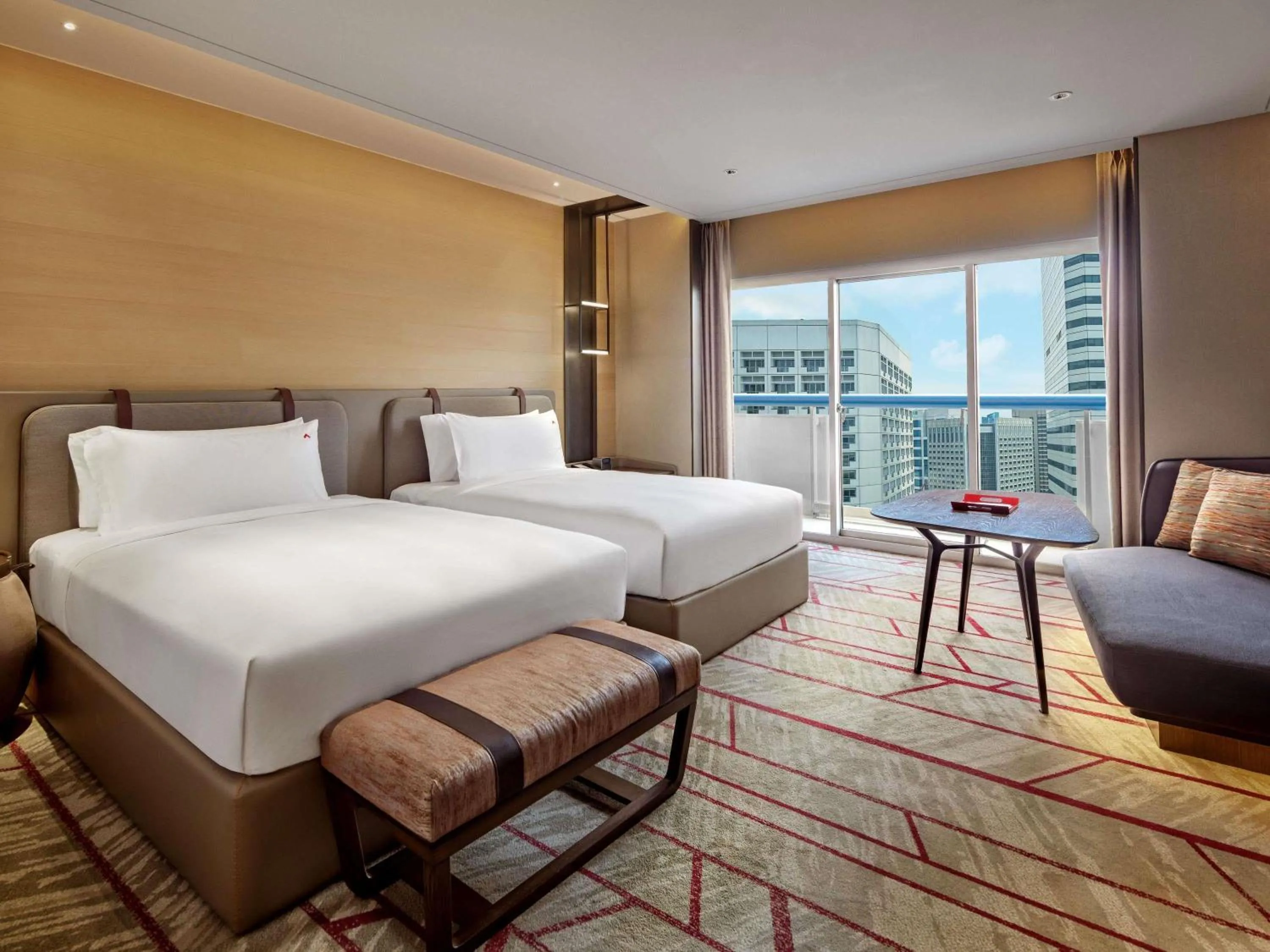 Bedroom, Bed in Swissotel The Stamford Singapore