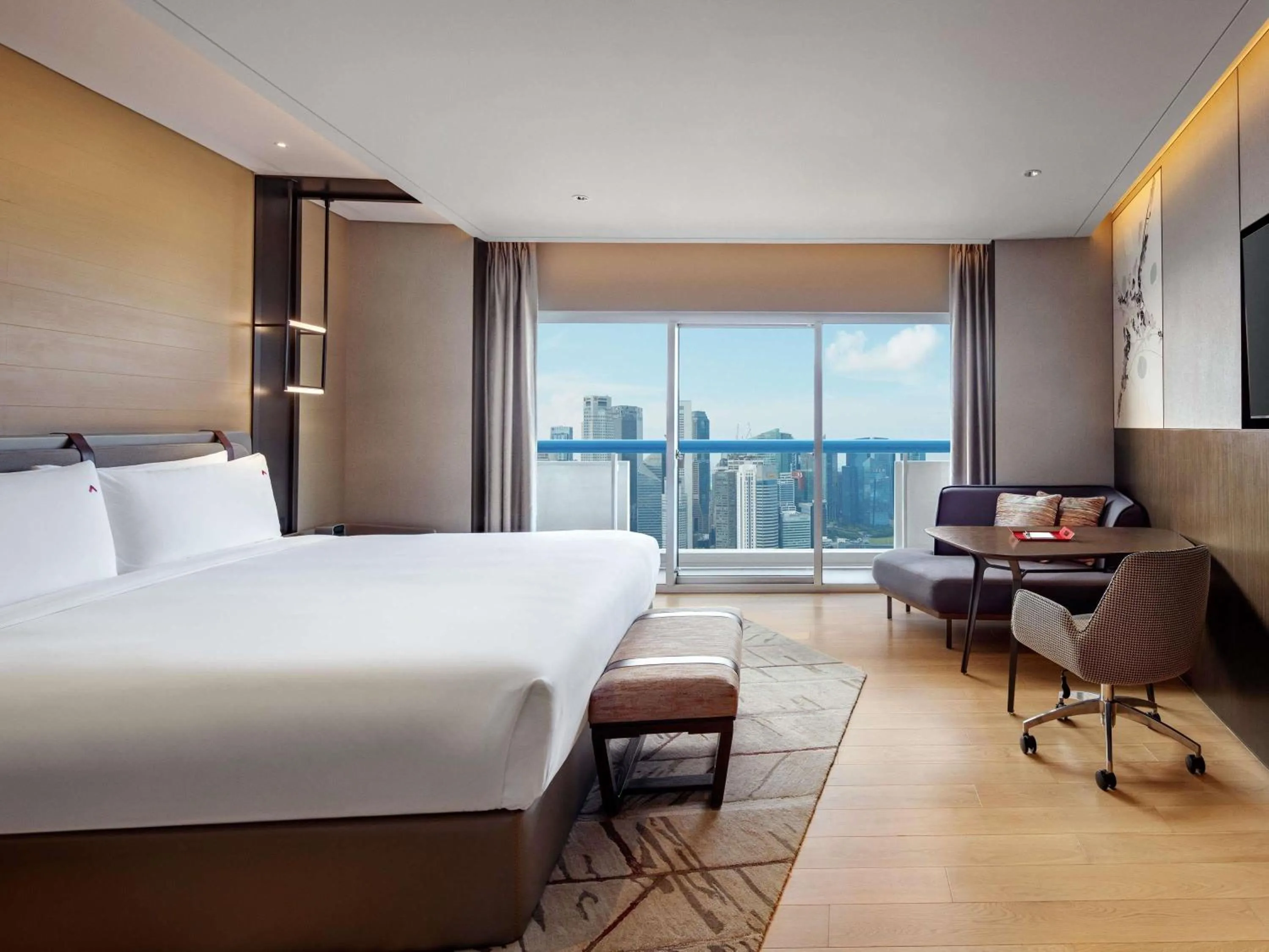 Bedroom, Bed in Swissotel The Stamford Singapore