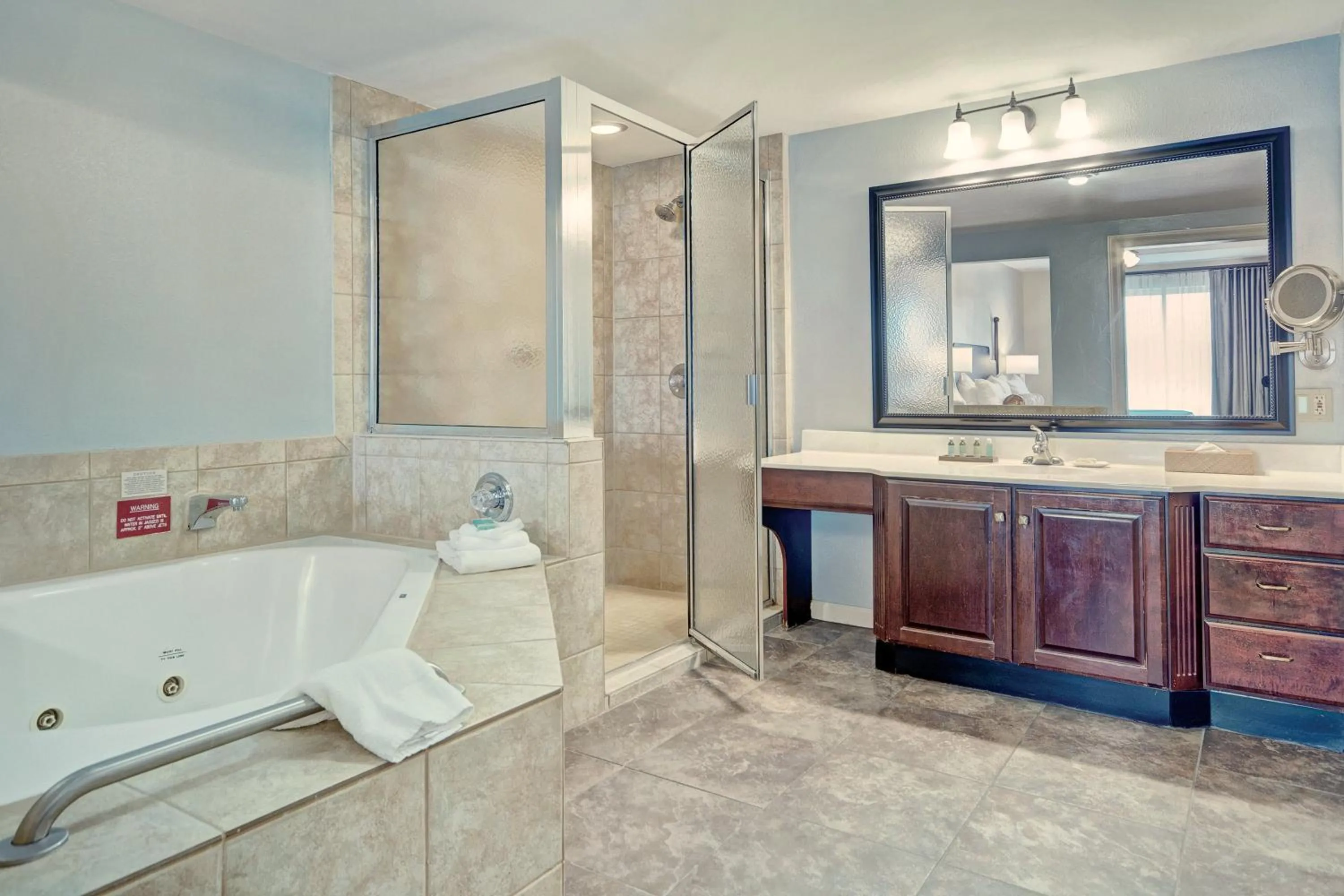 Bathroom in Club Wyndham Old Town Alexandria