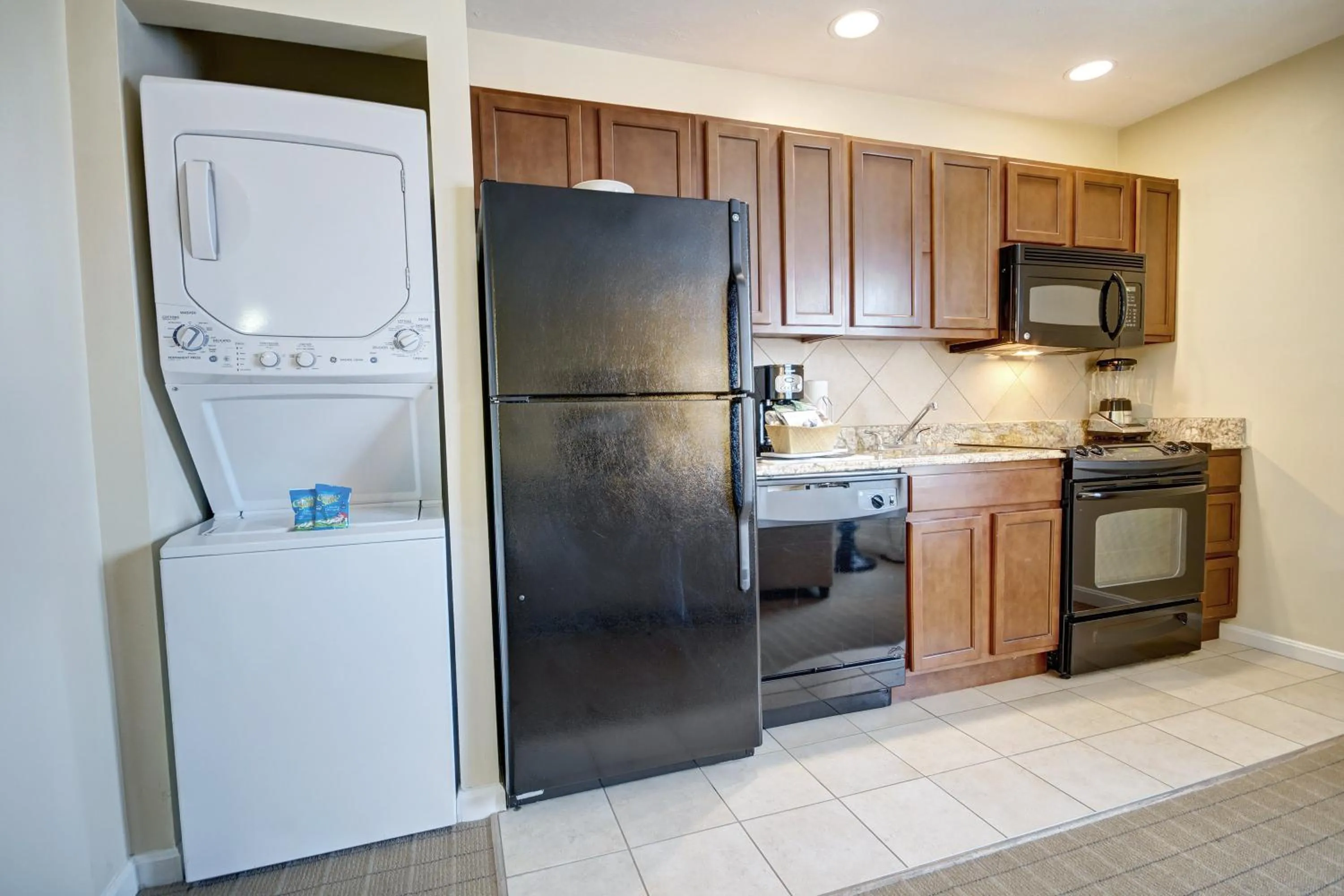 Photo of the whole room in Club Wyndham Long Wharf