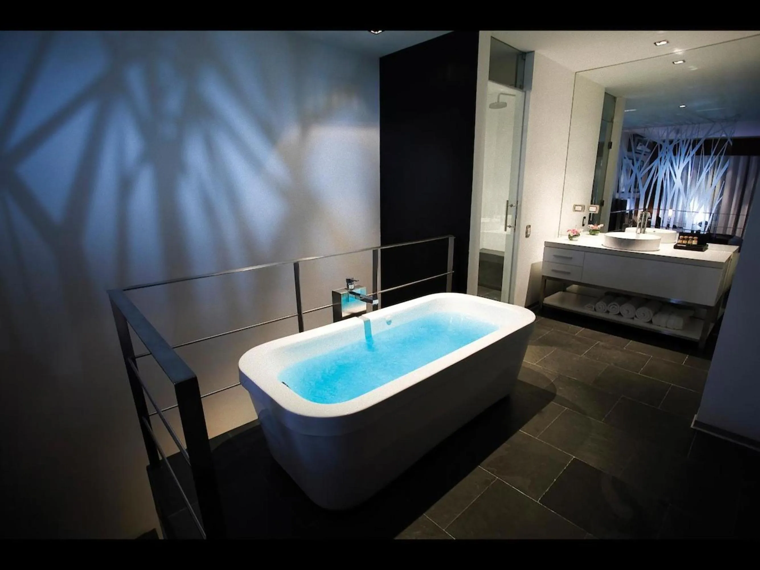 Bathroom in BTH Hotel – Boutique Concept
