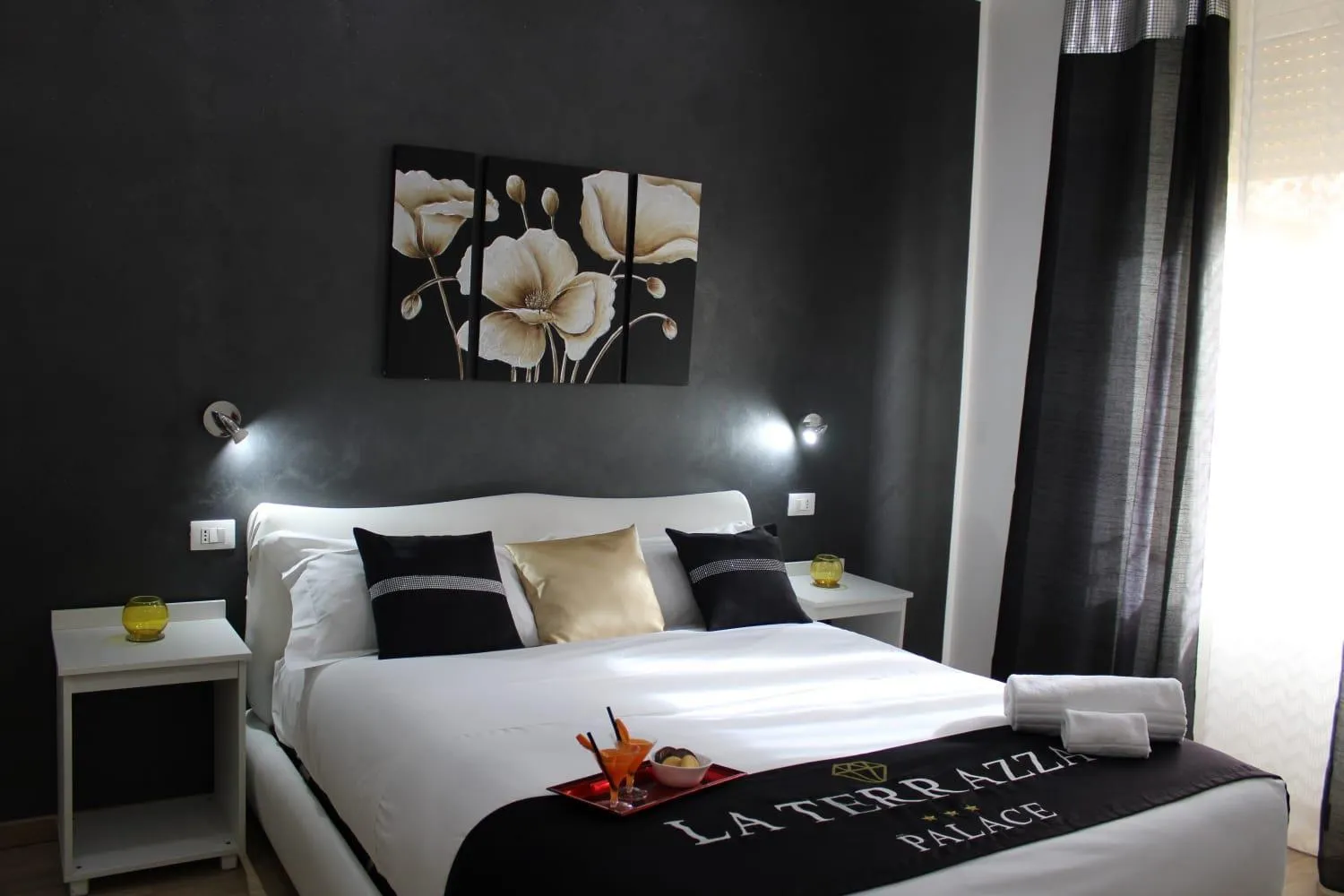 Bed in La Terrazza Palace B&B