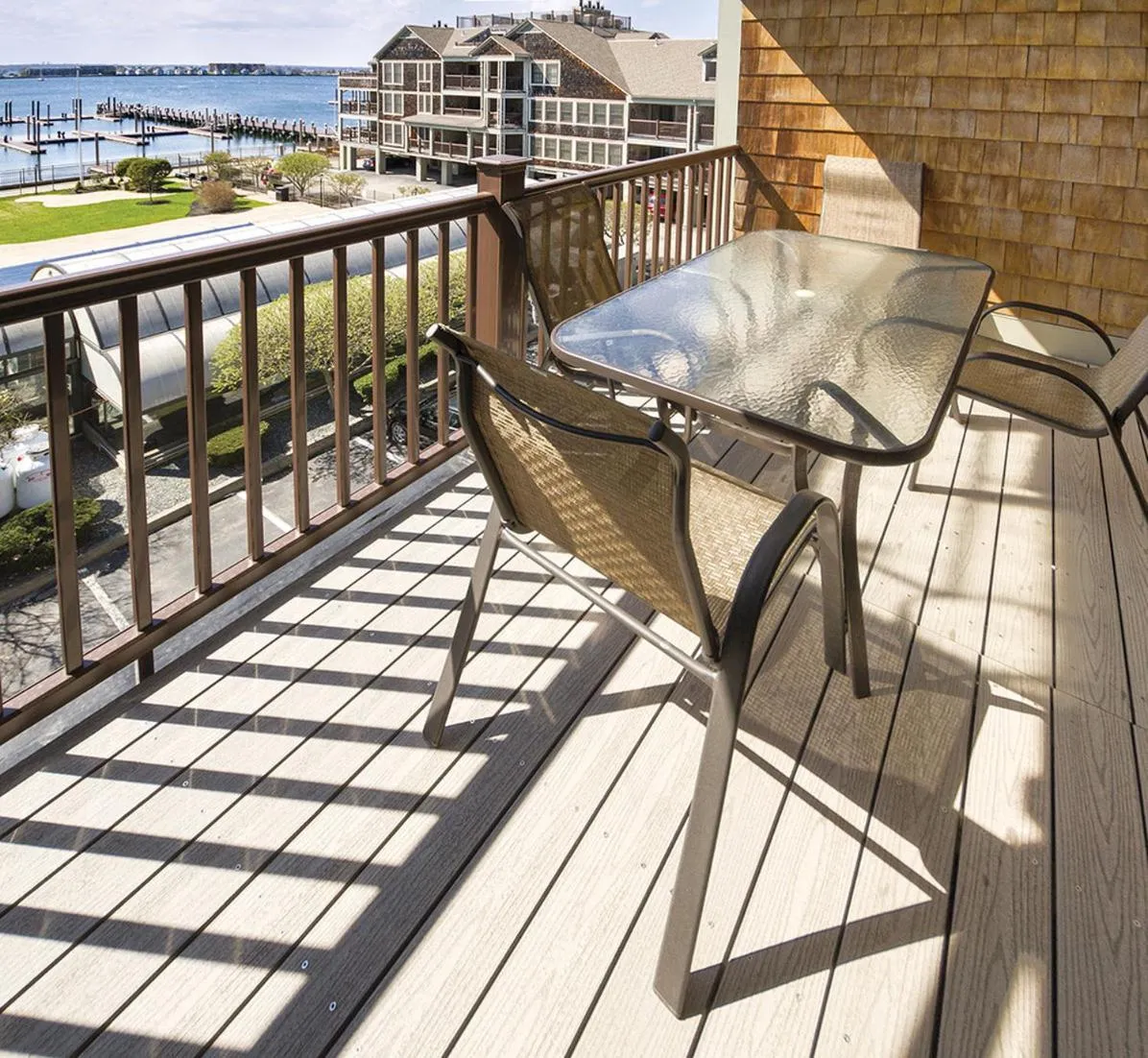 Photo of the whole room in Club Wyndham Newport Onshore