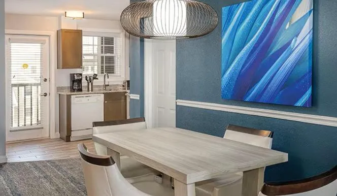 Dining area in Club Wyndham Newport Onshore