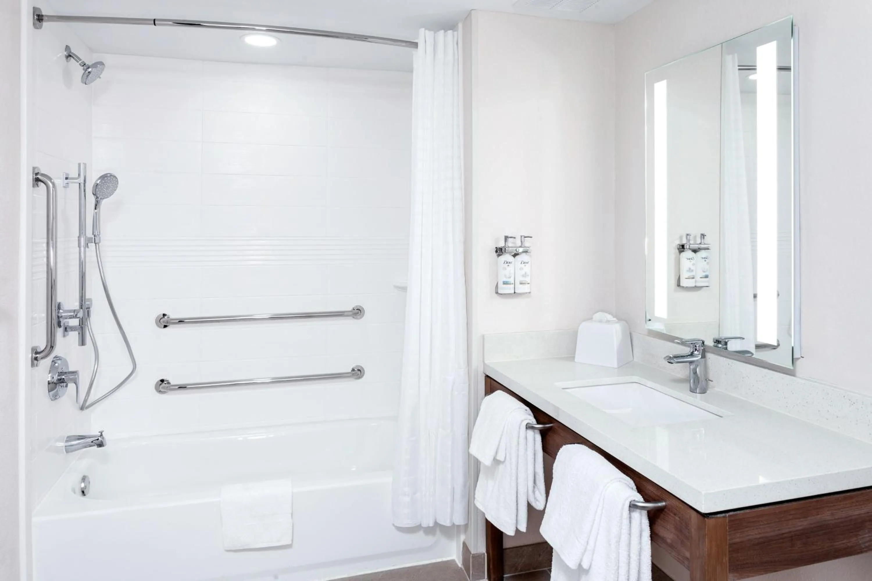 Photo of the whole room in Candlewood Suites Columbus North - Worthington by IHG