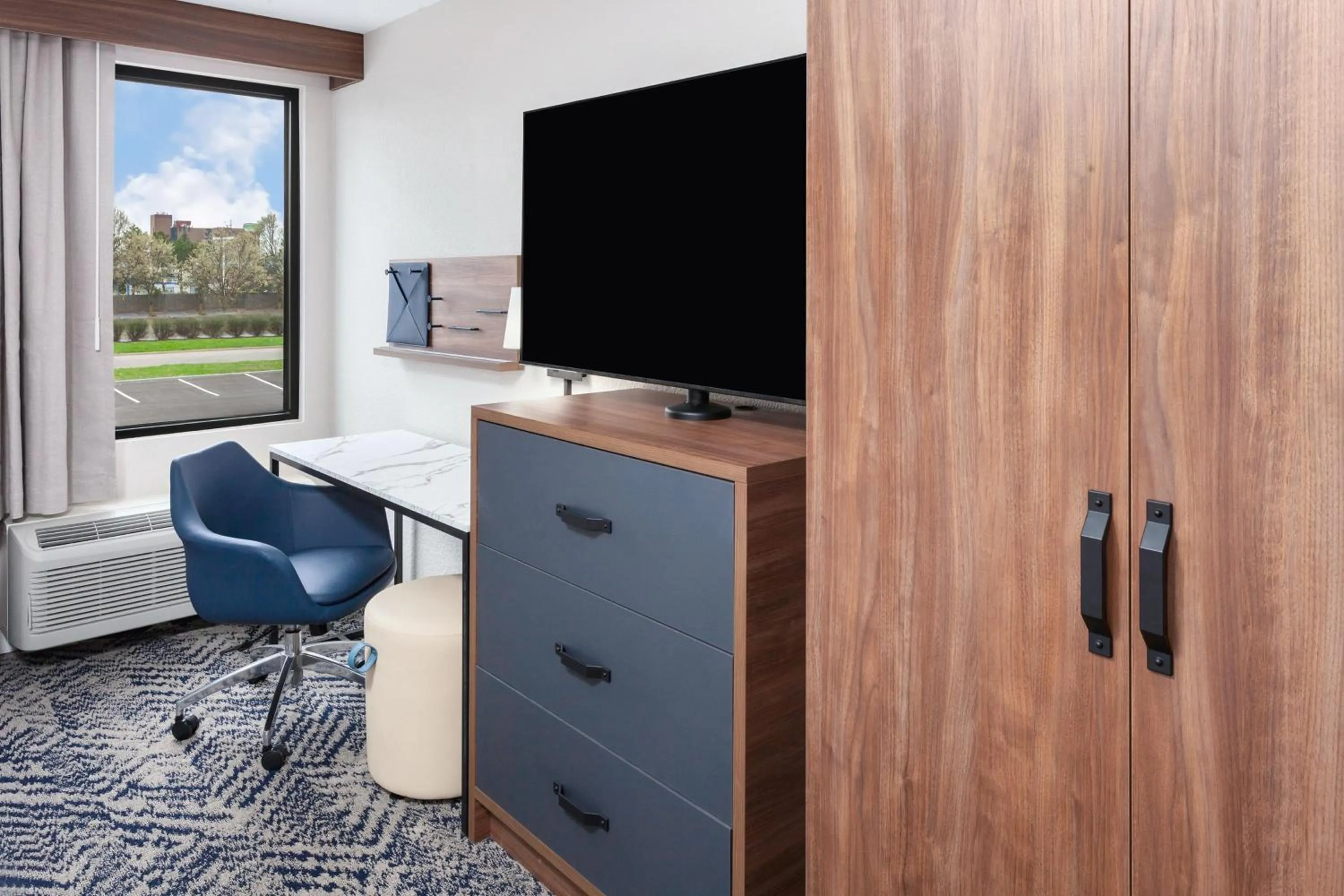 Photo of the whole room in Candlewood Suites Columbus North - Worthington by IHG