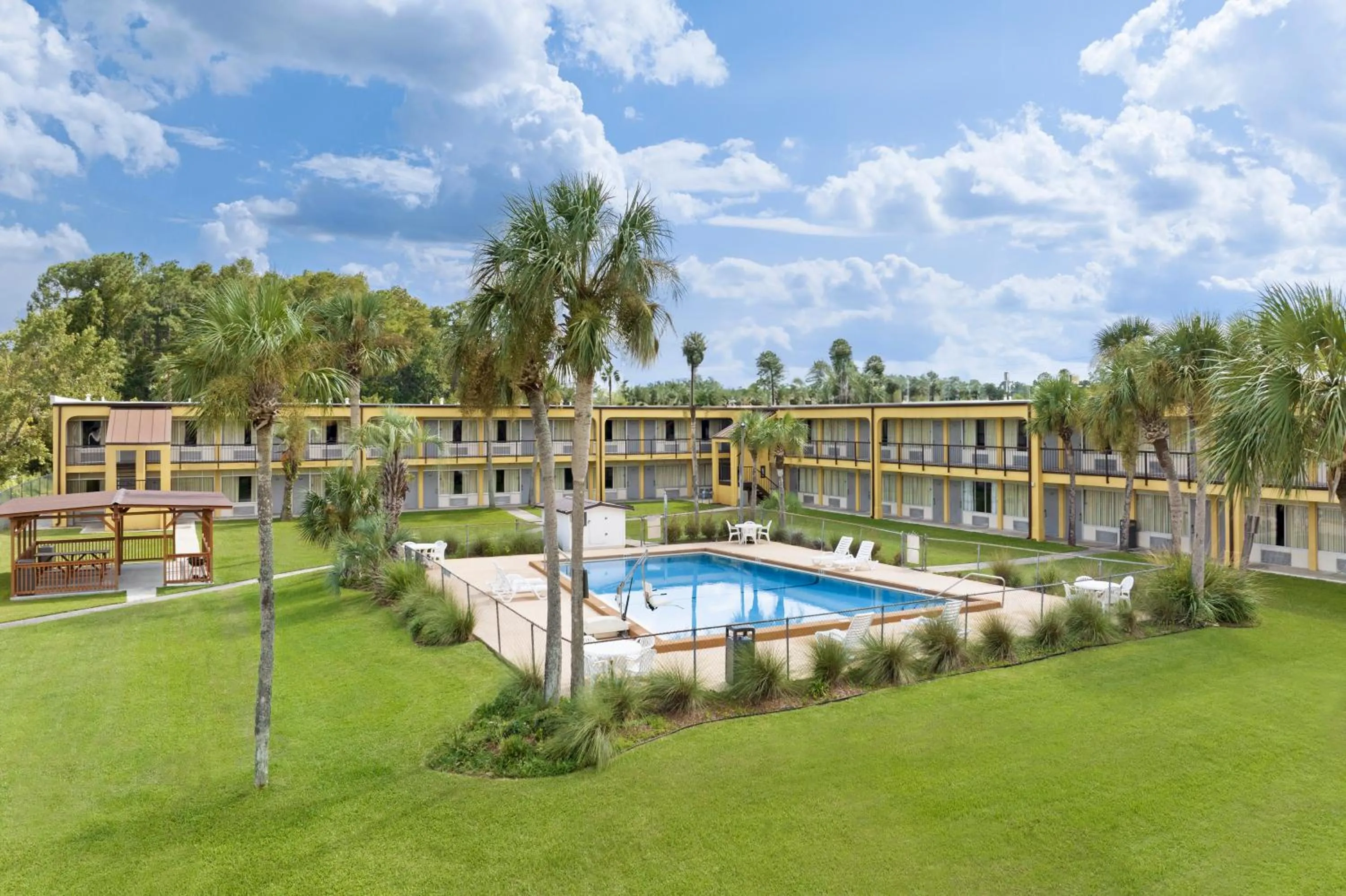 Swimming pool in Days Inn by Wyndham Lake City I-75
